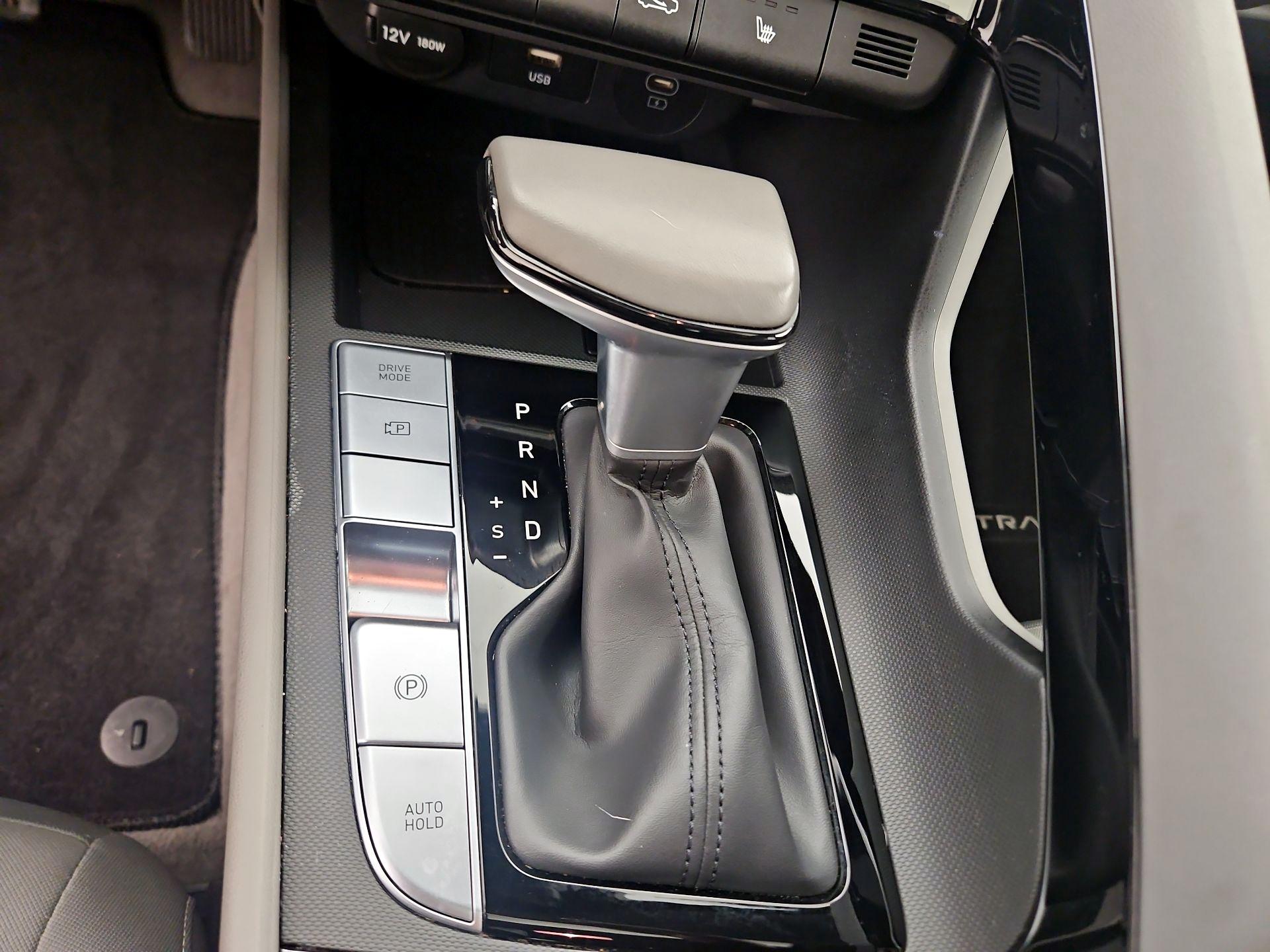 Thumbnail: 2024 Hyundai Elantra - 18