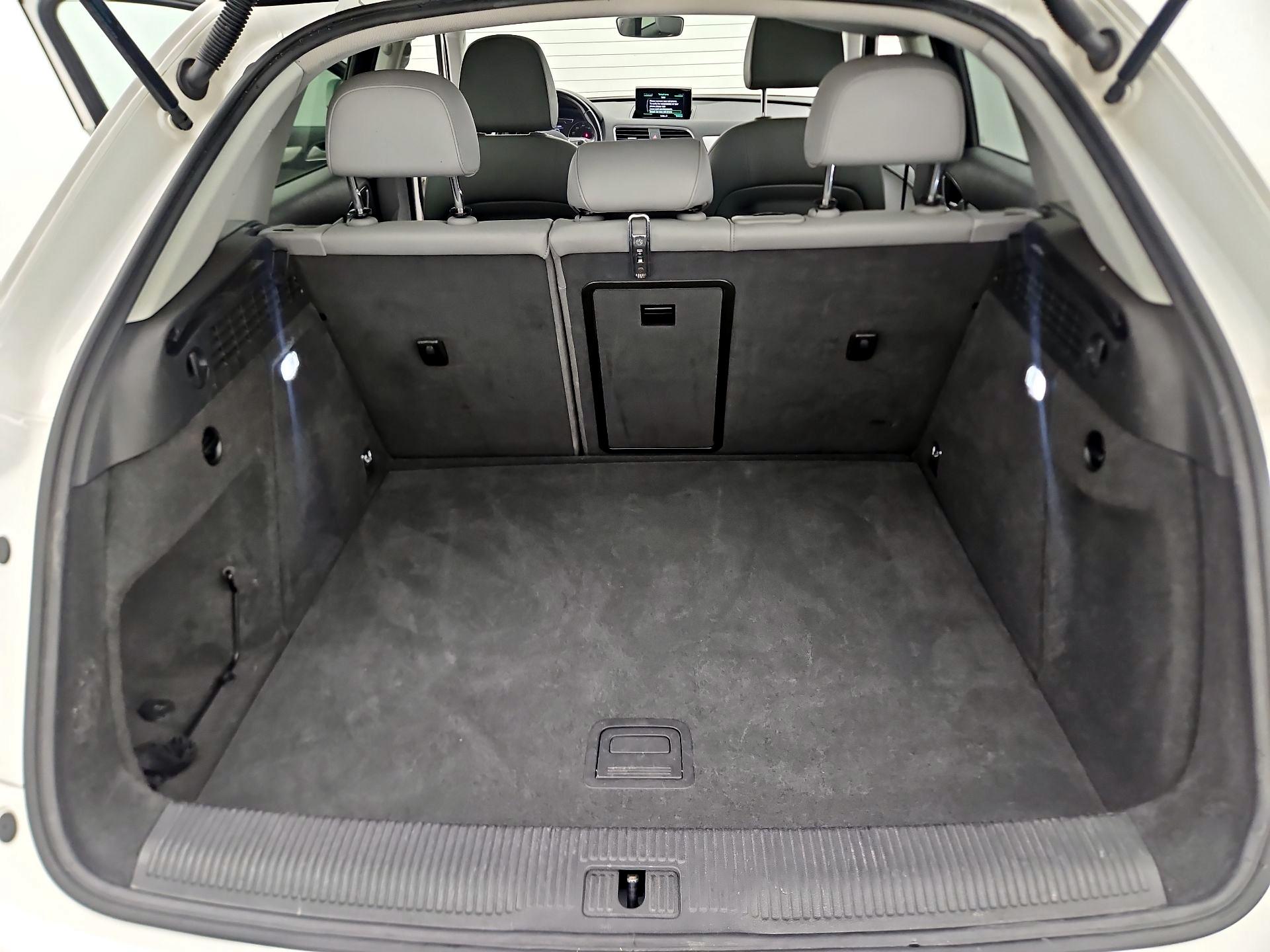 Thumbnail: 2017 Audi Q3 - 17