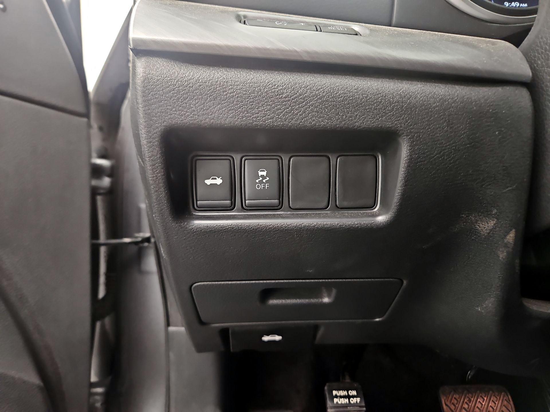 Thumbnail: 2018 Nissan Maxima - 11