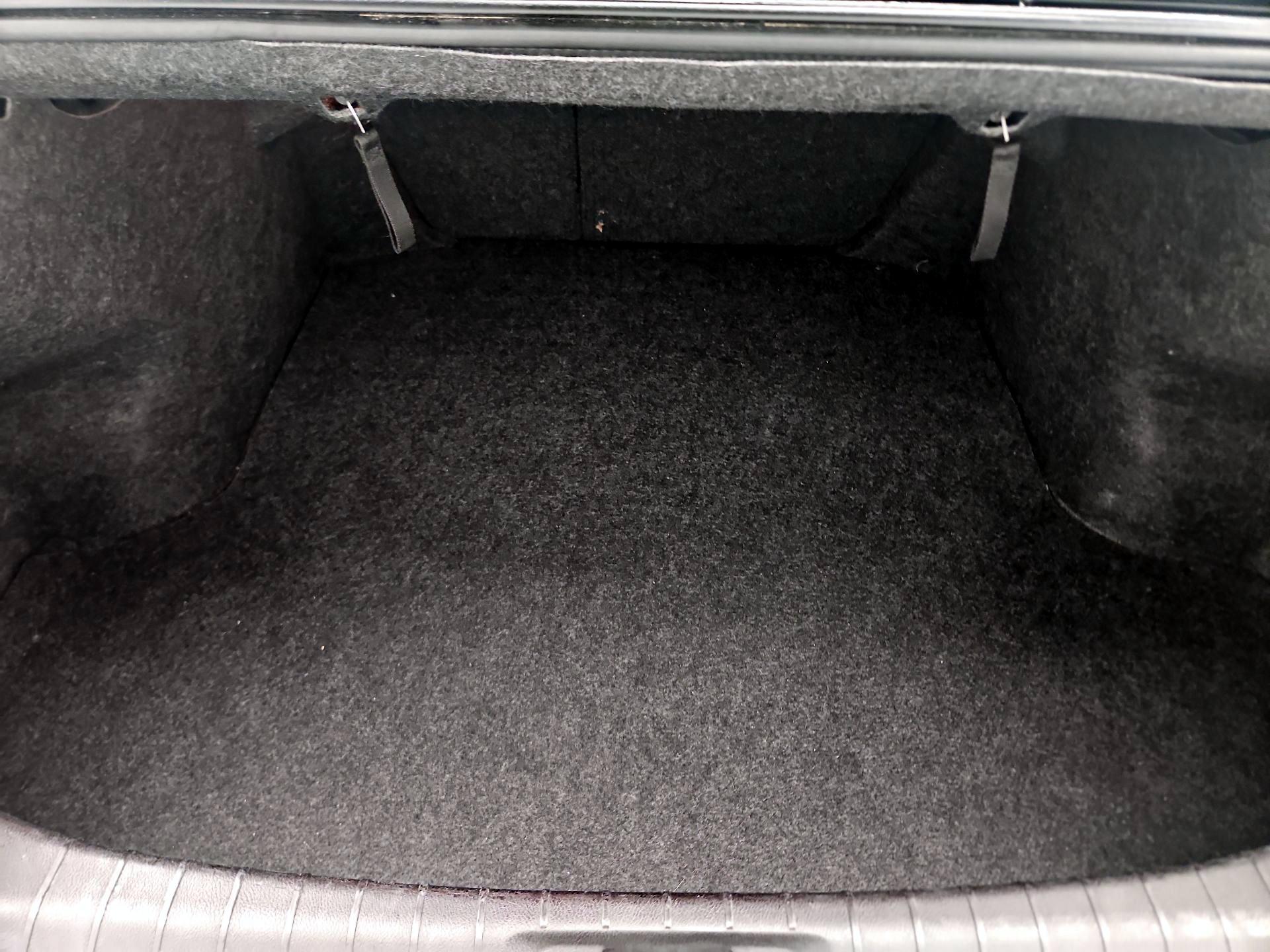 Thumbnail: 2018 Nissan Maxima - 17