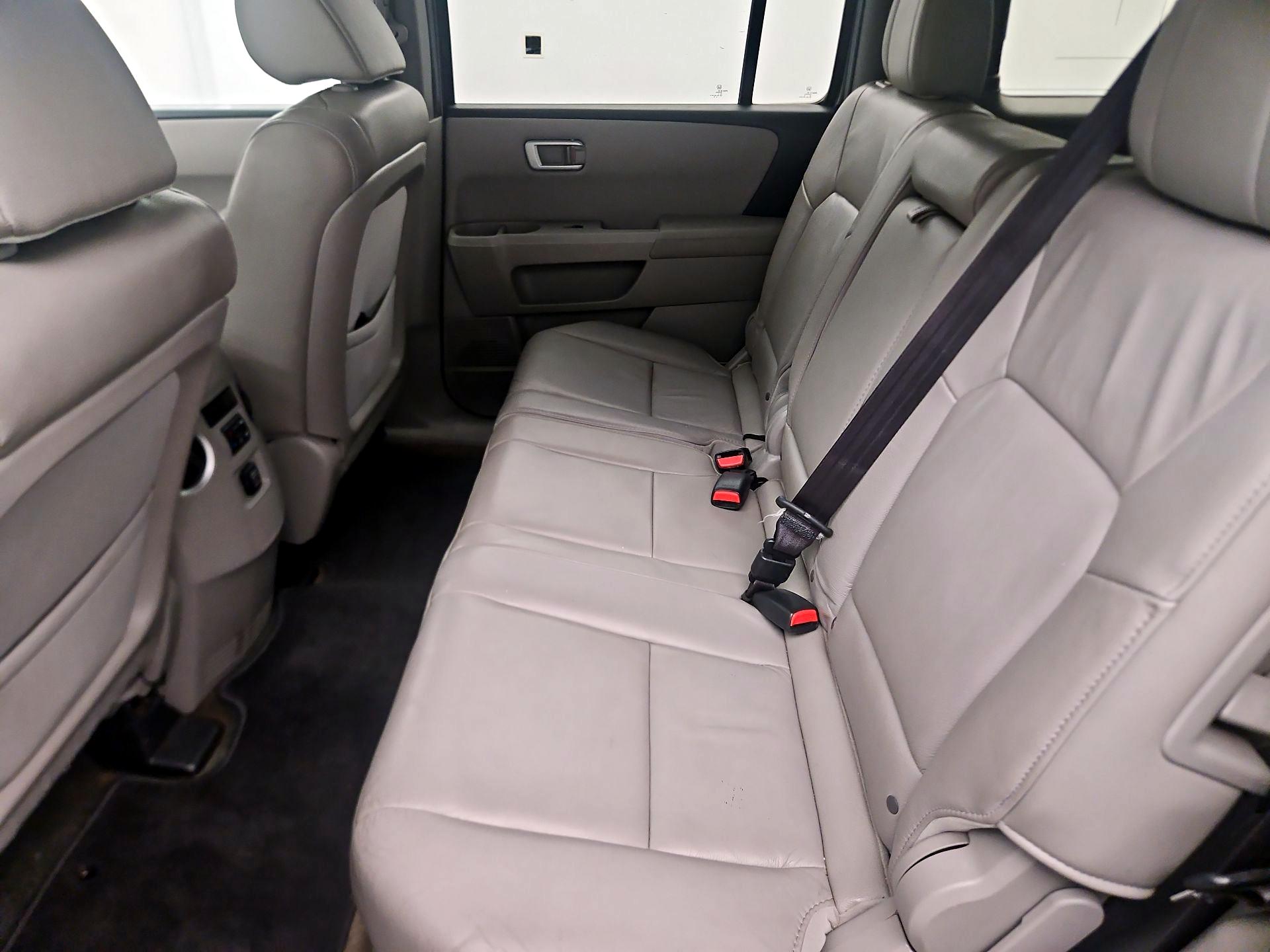 Thumbnail: 2015 Honda Pilot - 20