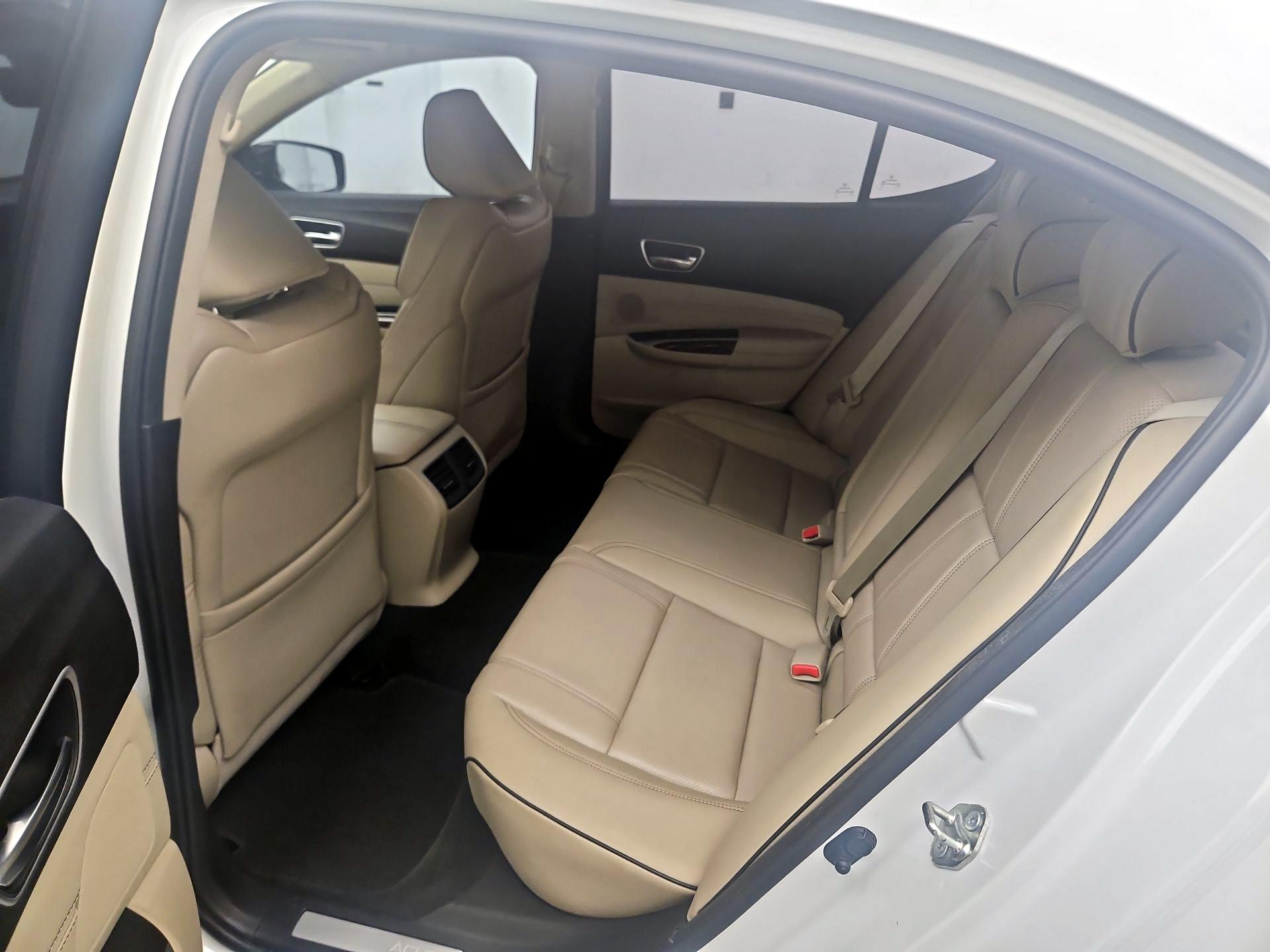 Thumbnail: 2018 Acura TLX - 17