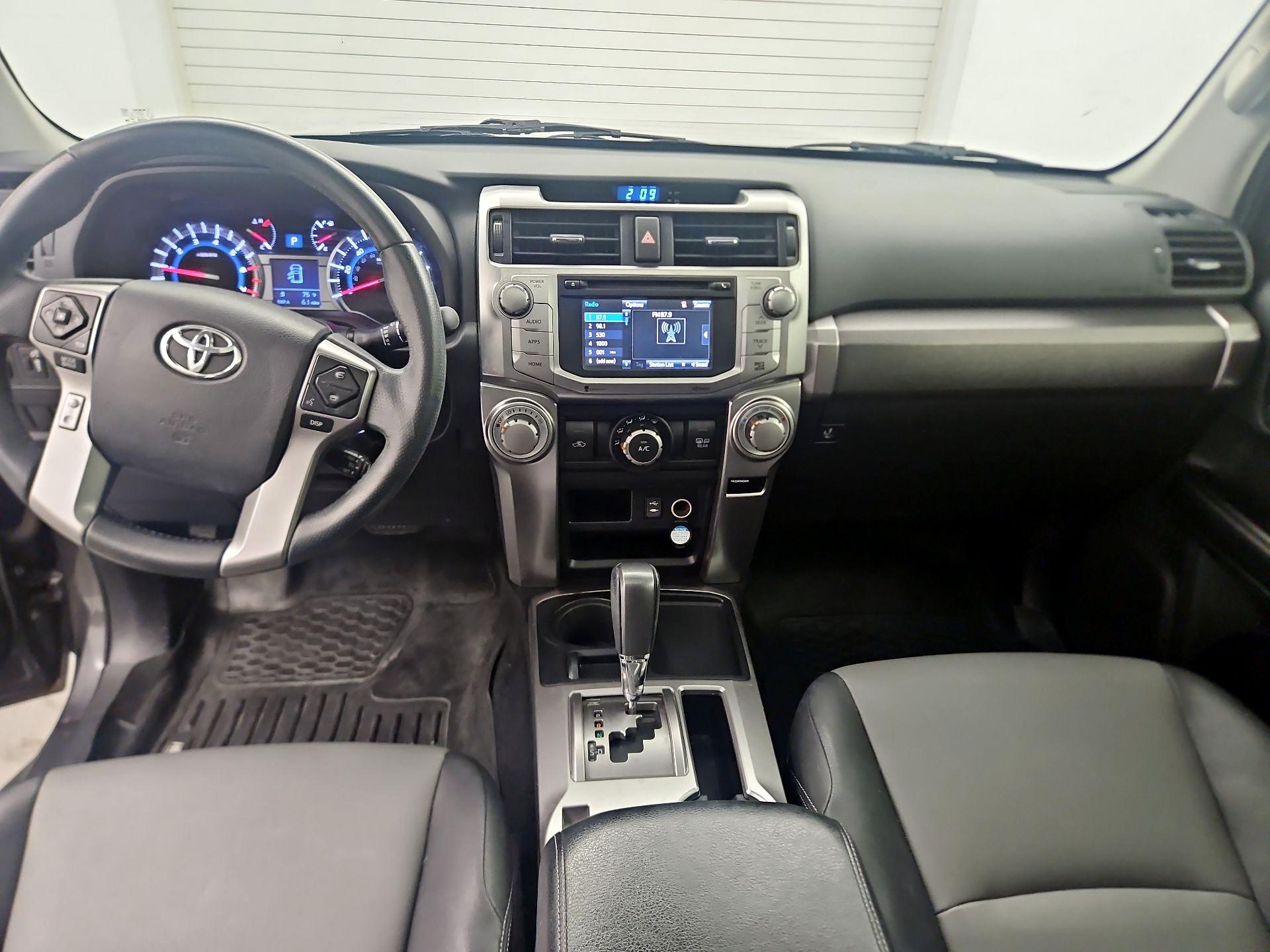 Thumbnail: 2015 Toyota 4Runner - 9