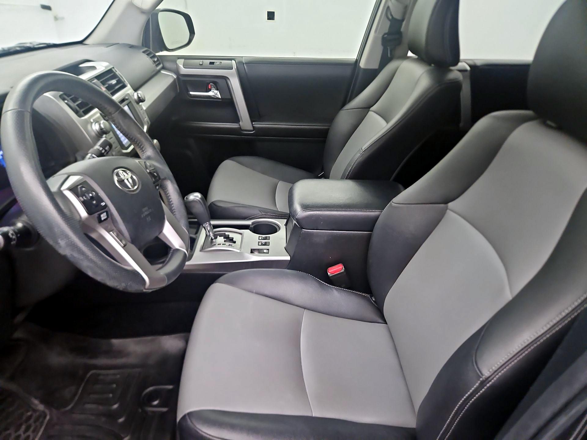 Thumbnail: 2015 Toyota 4Runner - 11