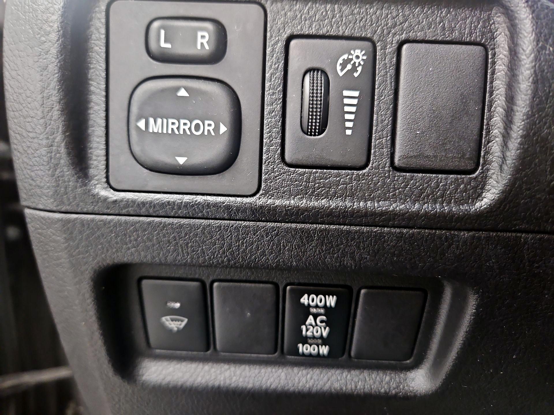 Thumbnail: 2015 Toyota 4Runner - 13