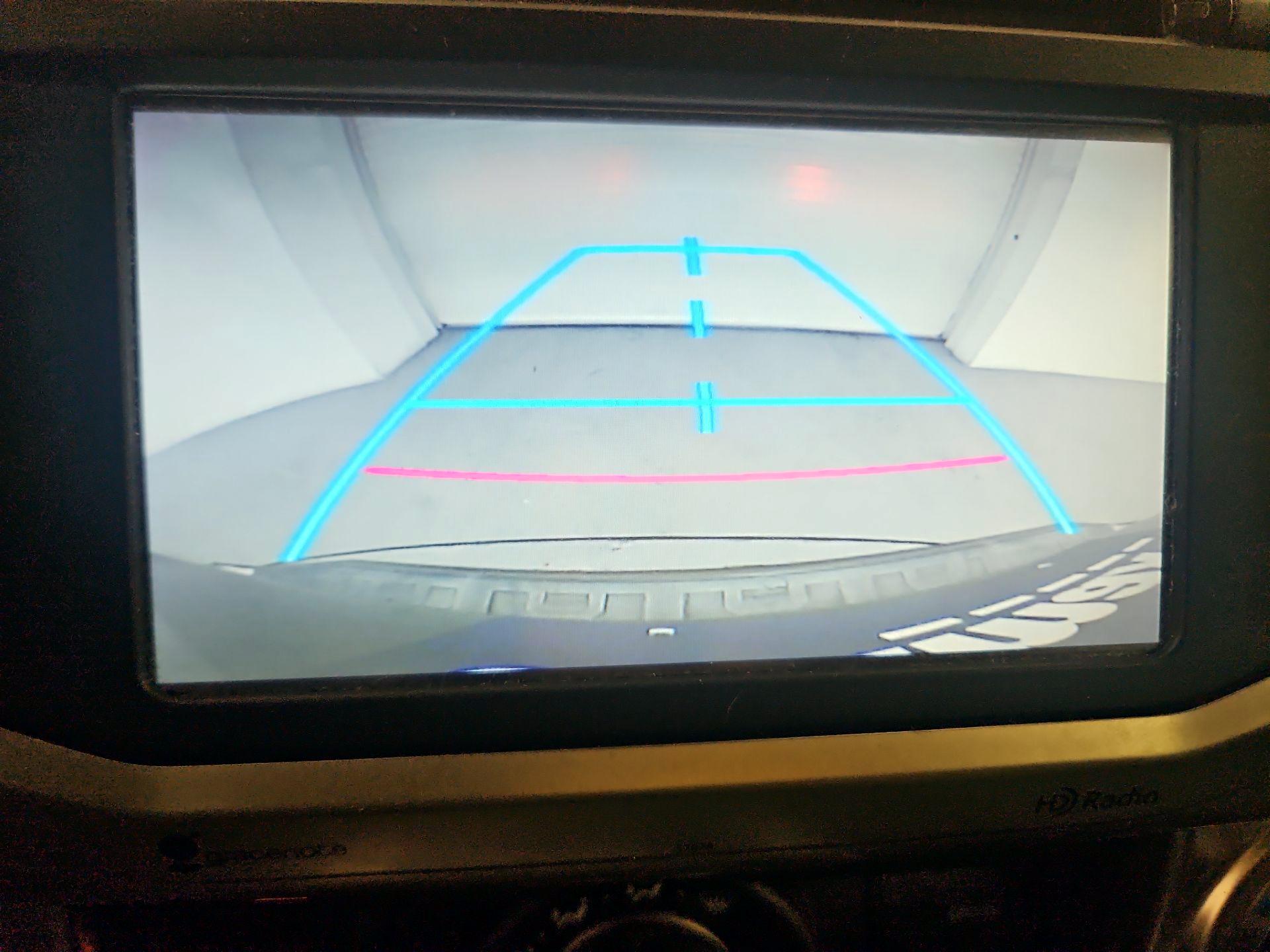 Thumbnail: 2015 Toyota 4Runner - 14