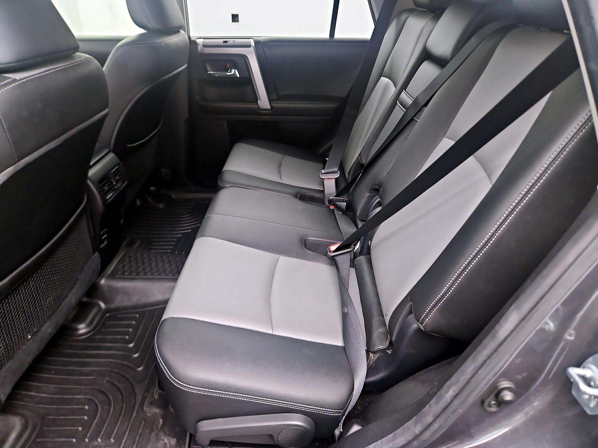 Thumbnail: 2015 Toyota 4Runner - 20