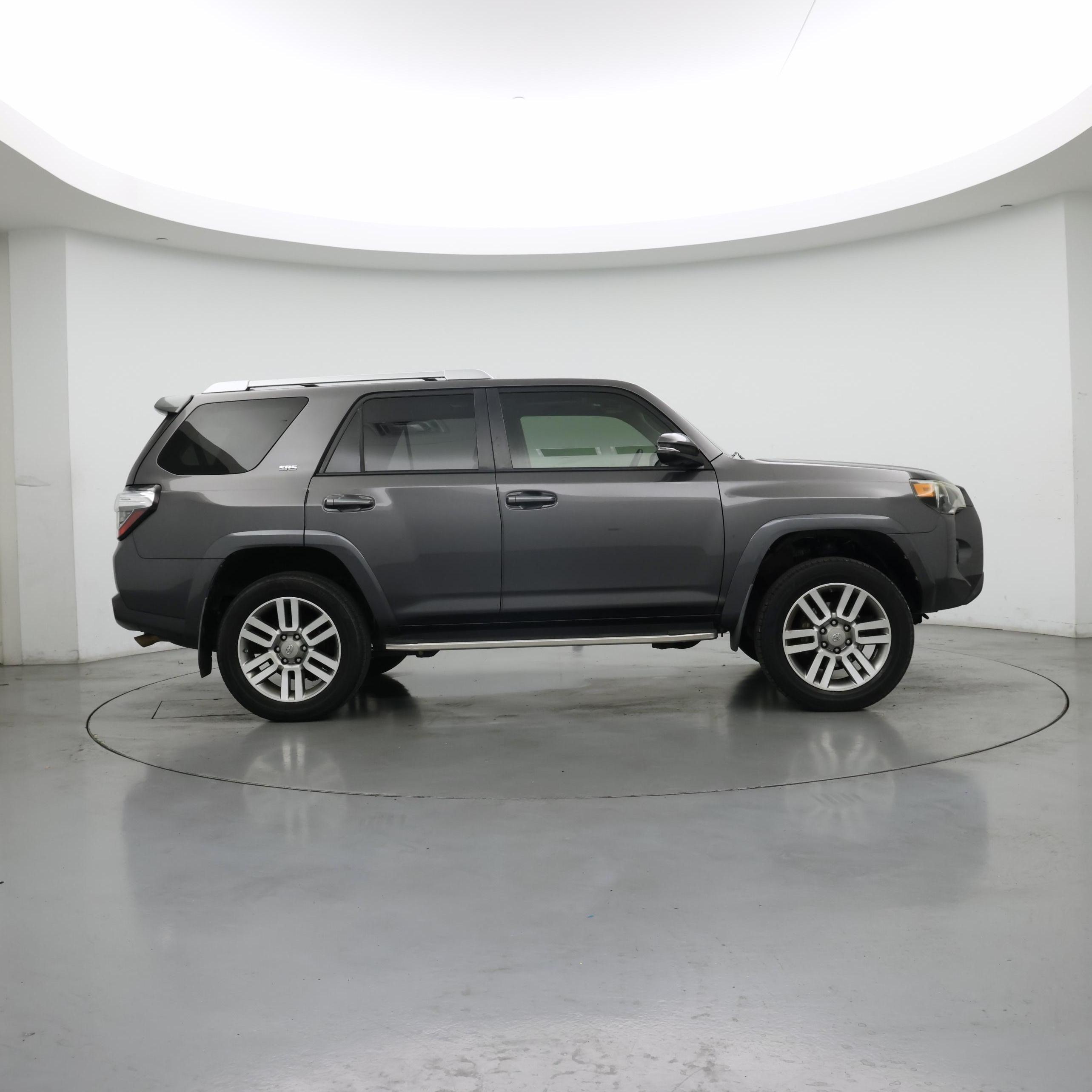 Thumbnail: 2015 Toyota 4Runner - 7