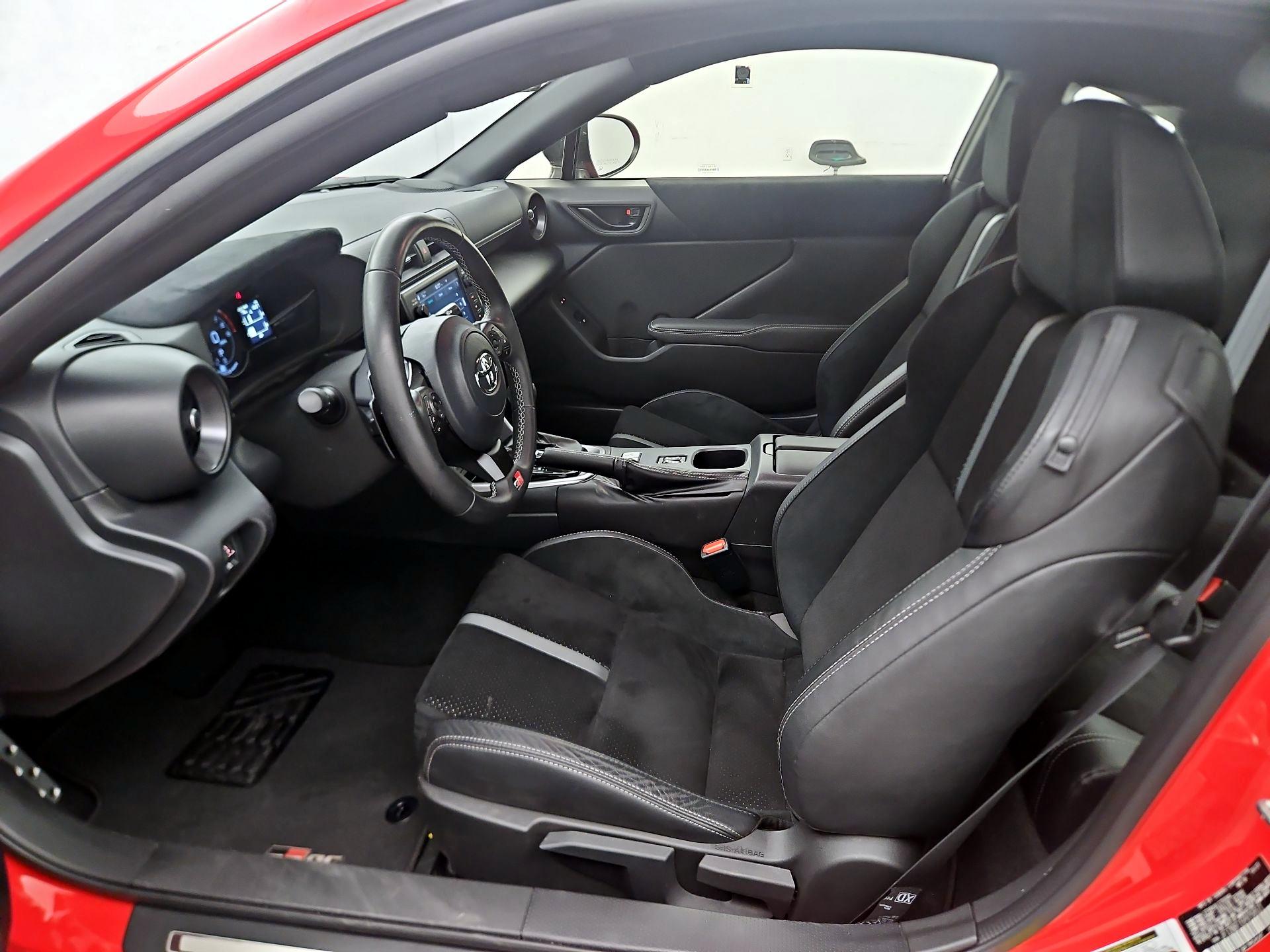 Thumbnail: 2023 Toyota GR86 - 11