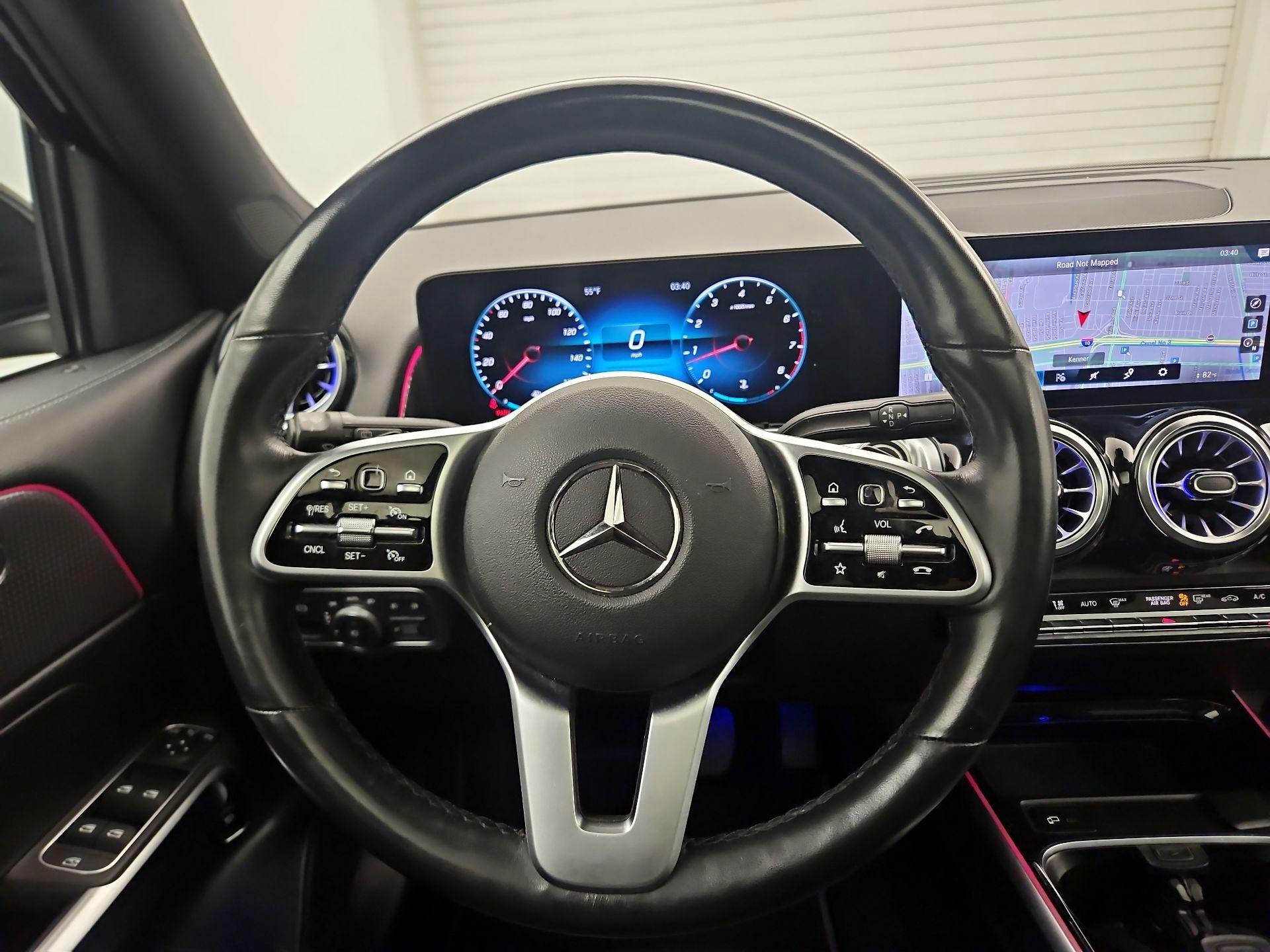 Thumbnail: 2022 Mercedes-Benz GLB - 10