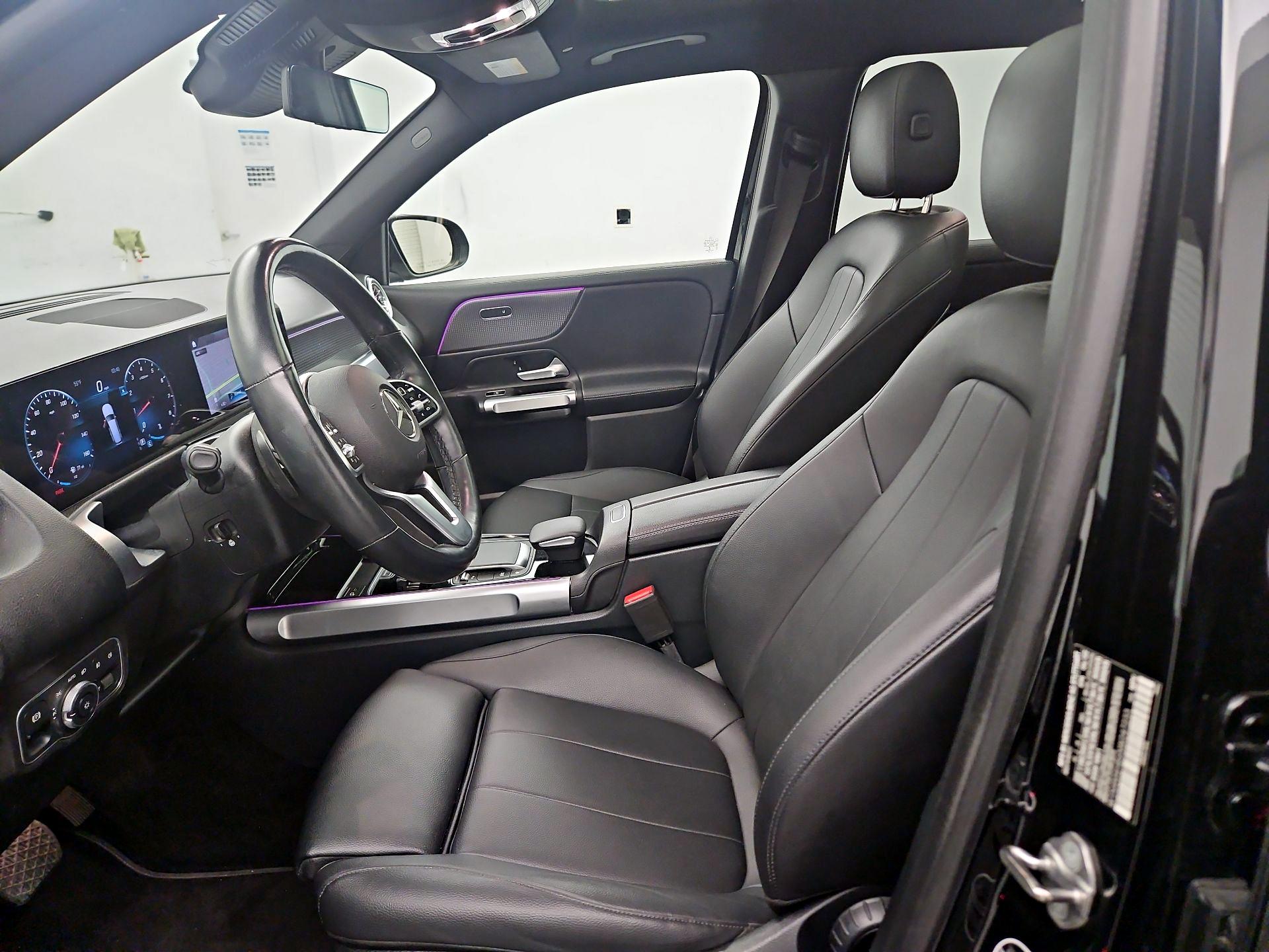 Thumbnail: 2022 Mercedes-Benz GLB - 11