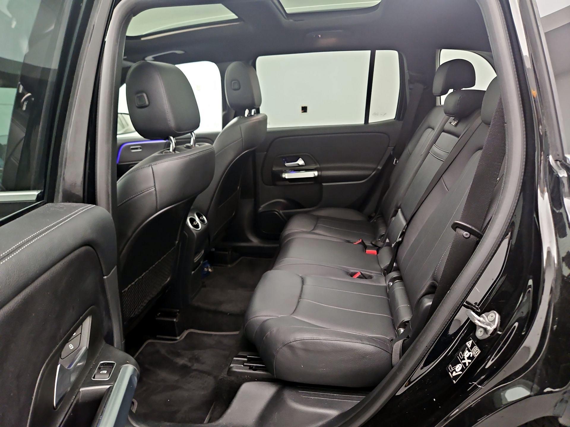 Thumbnail: 2022 Mercedes-Benz GLB - 20