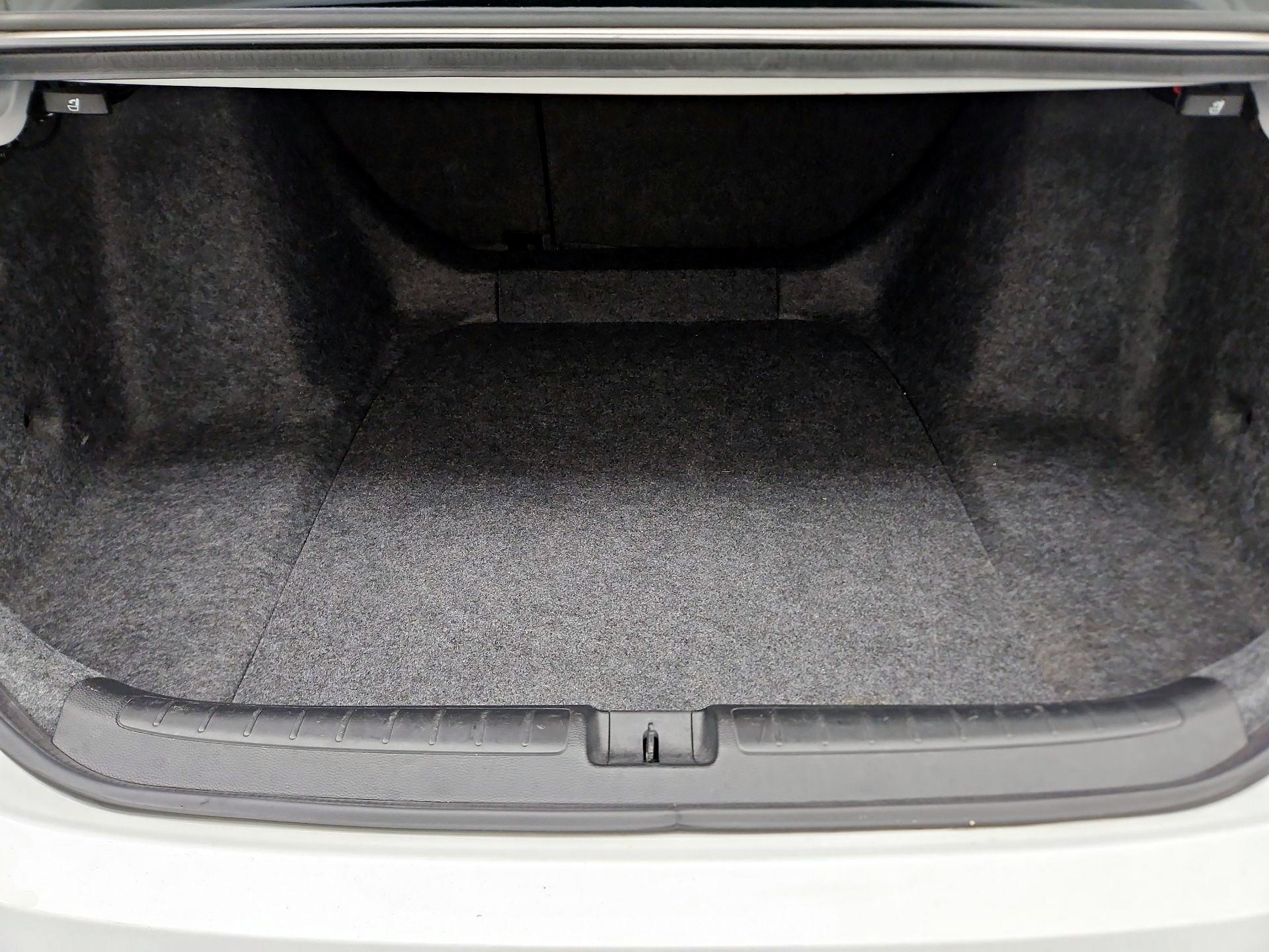 Thumbnail: 2018 Honda Accord - 20