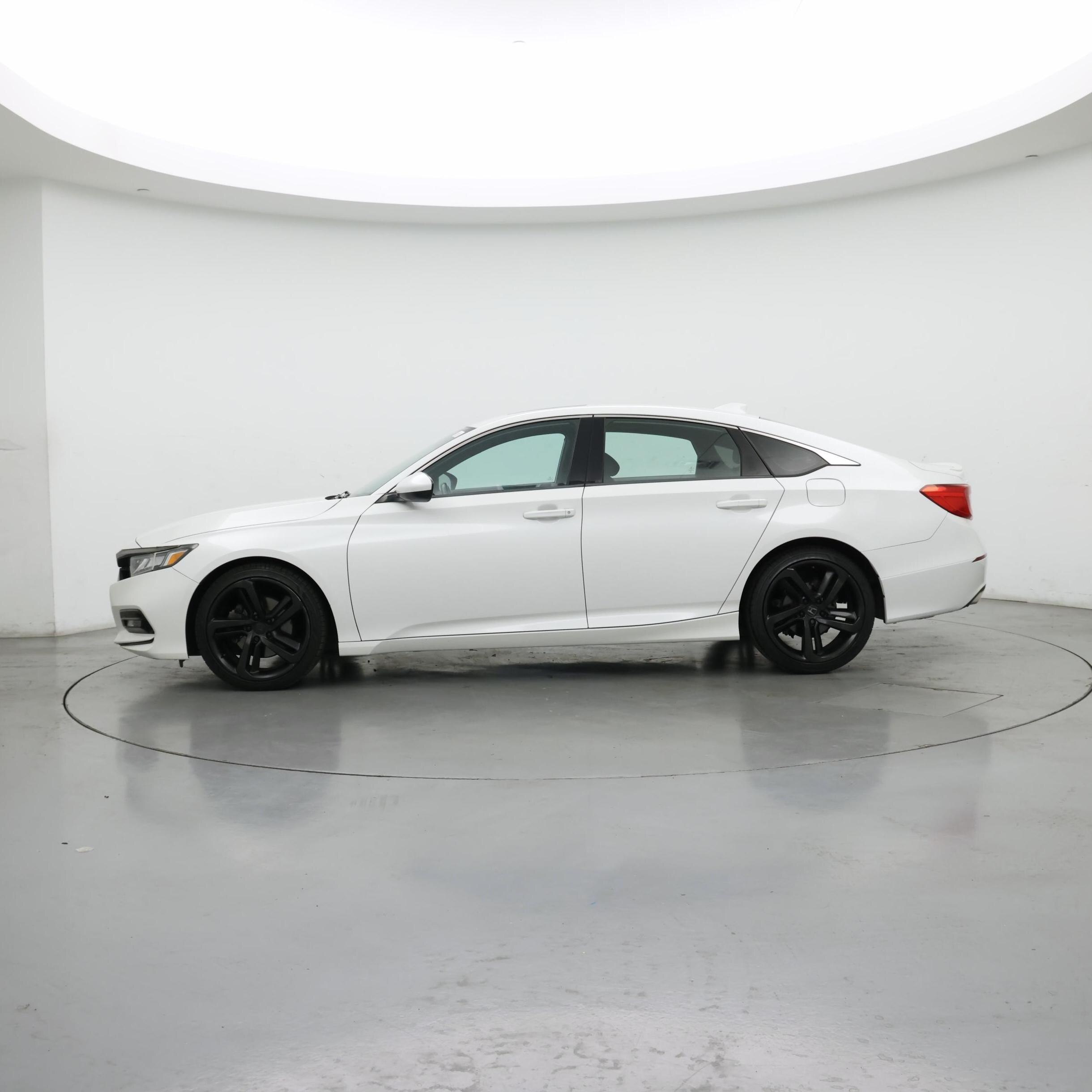 Thumbnail: 2018 Honda Accord - 3