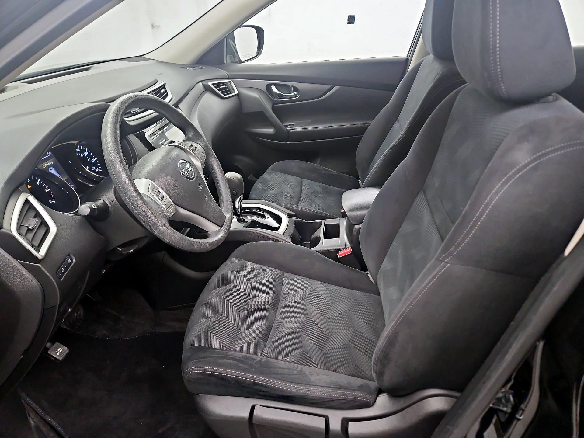 Thumbnail: 2016 Nissan Rogue - 11