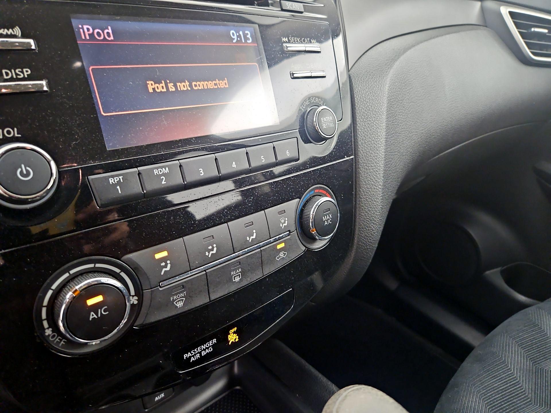 Thumbnail: 2016 Nissan Rogue - 14