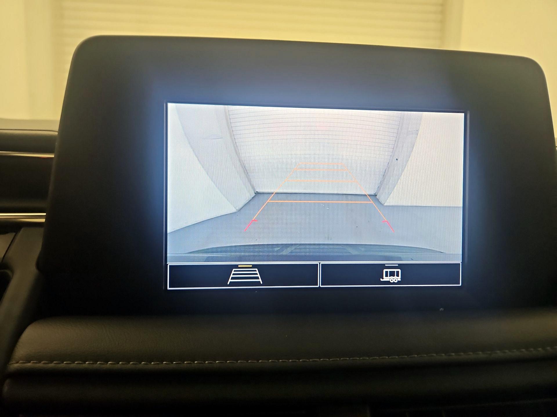 Thumbnail: 2022 Chevrolet Tahoe - 14