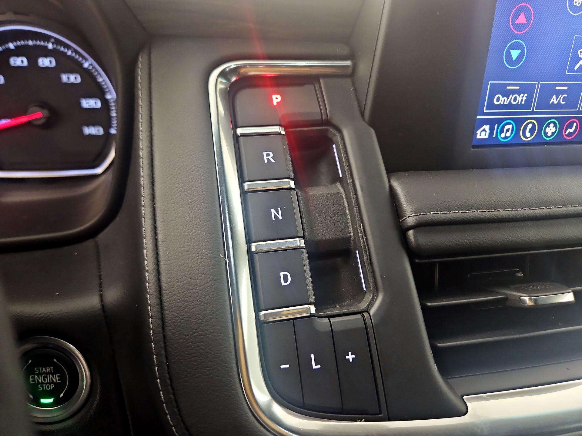 Thumbnail: 2022 Chevrolet Tahoe - 17