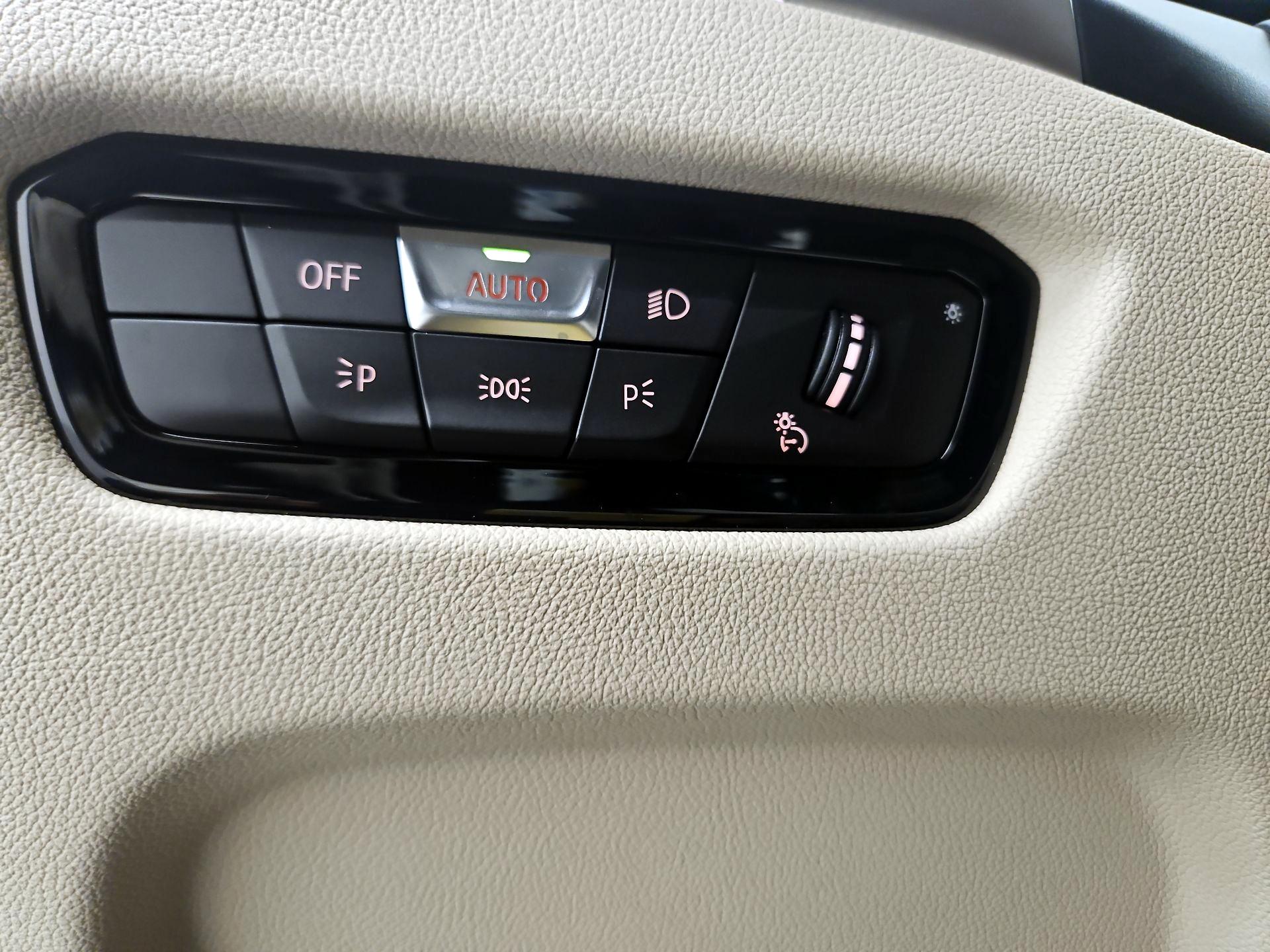 Thumbnail: 2024 BMW 4 Series - 13