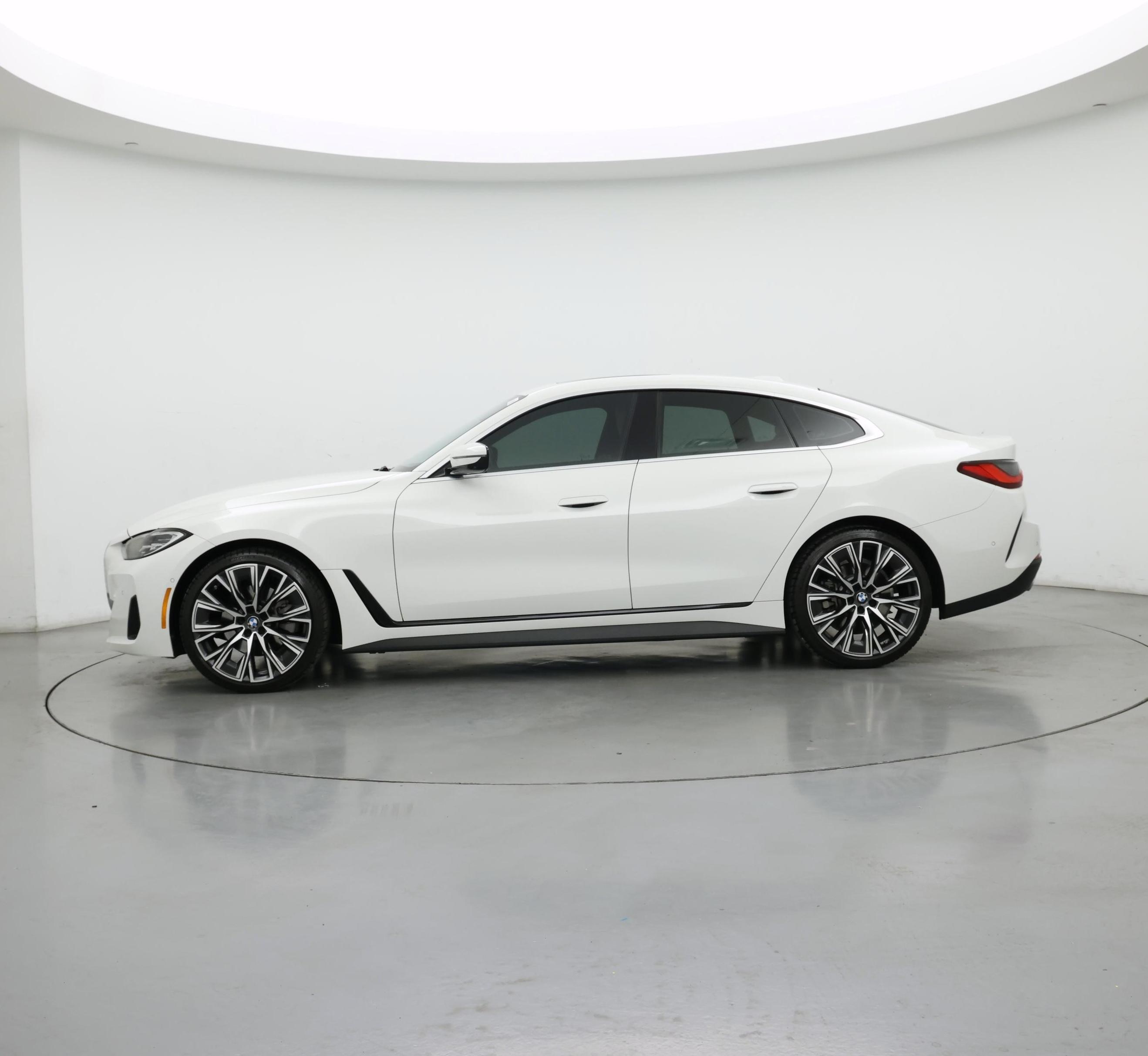 Thumbnail: 2024 BMW 4 Series - 3