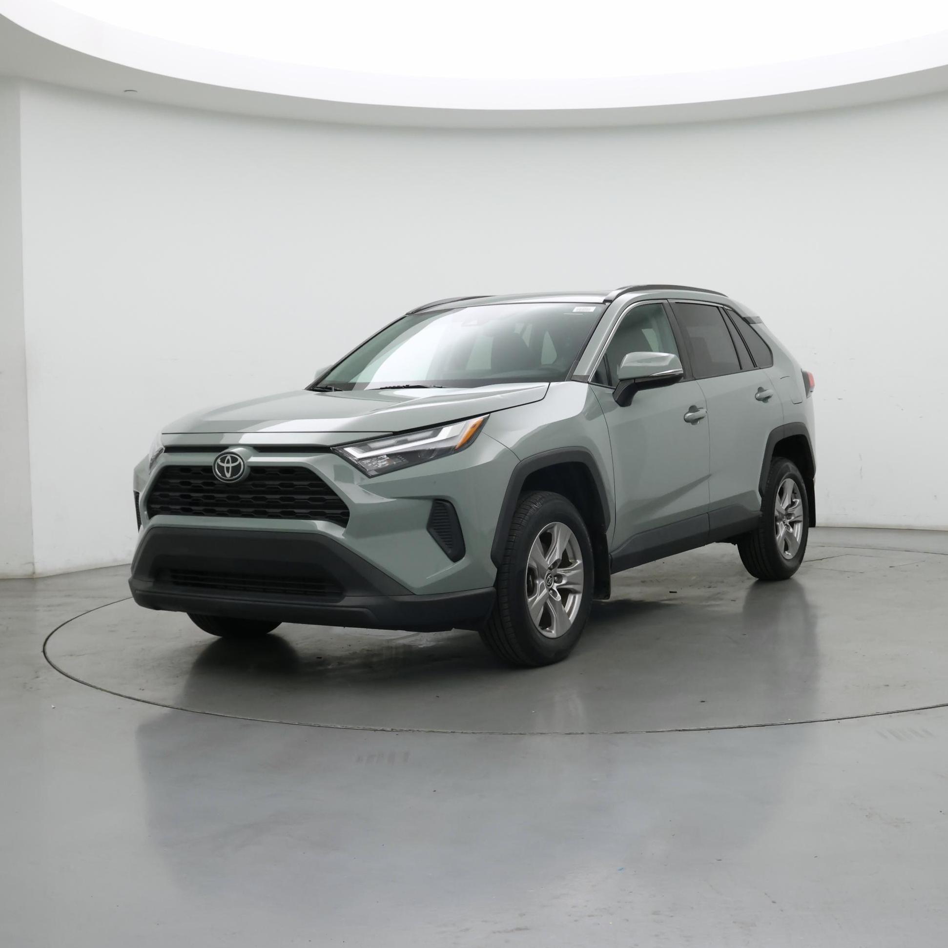 Thumbnail: 2022 Toyota RAV4 - 4