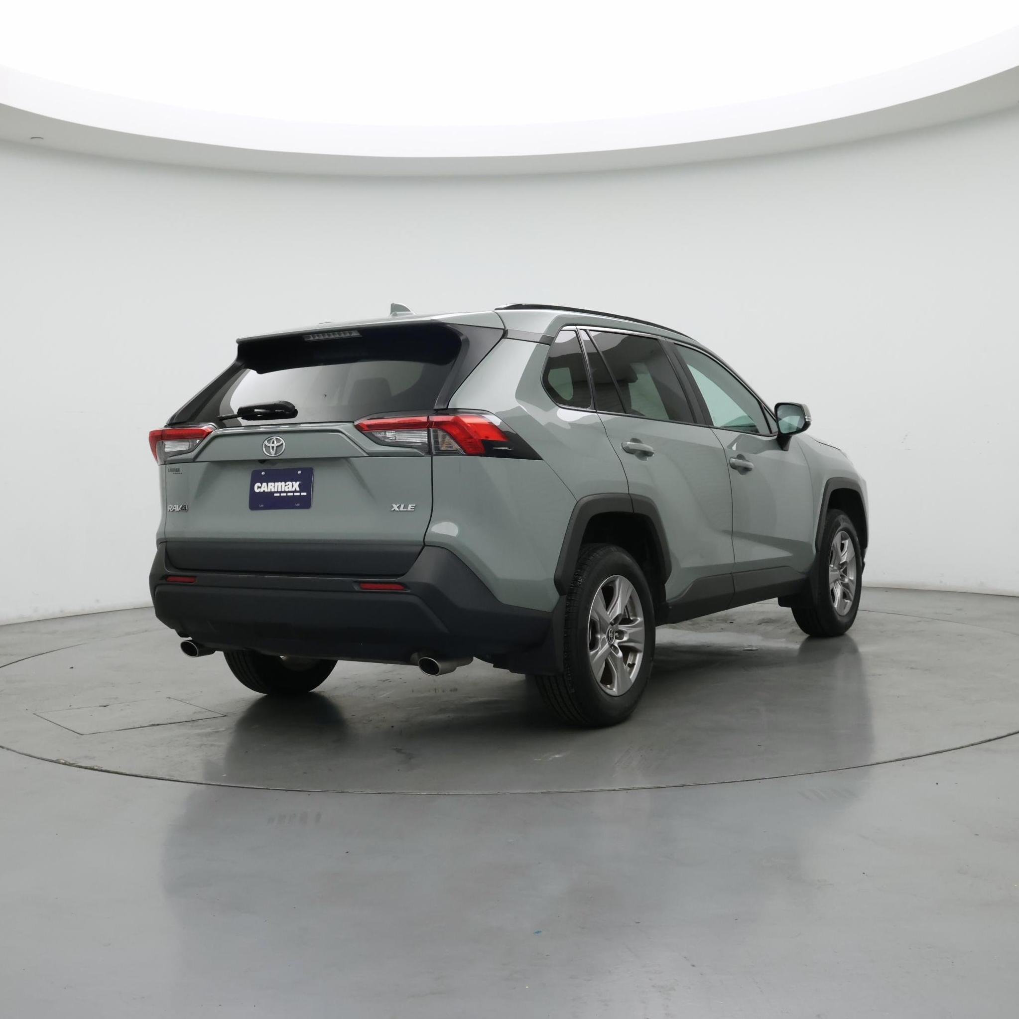 Thumbnail: 2022 Toyota RAV4 - 8