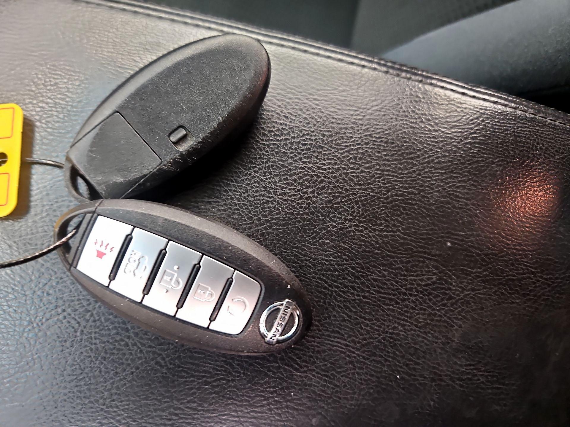 Thumbnail: 2015 Nissan Altima - 19