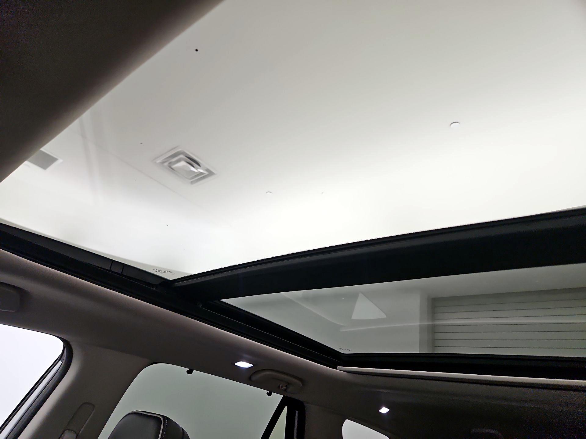 Thumbnail: 2023 Honda Pilot - 18