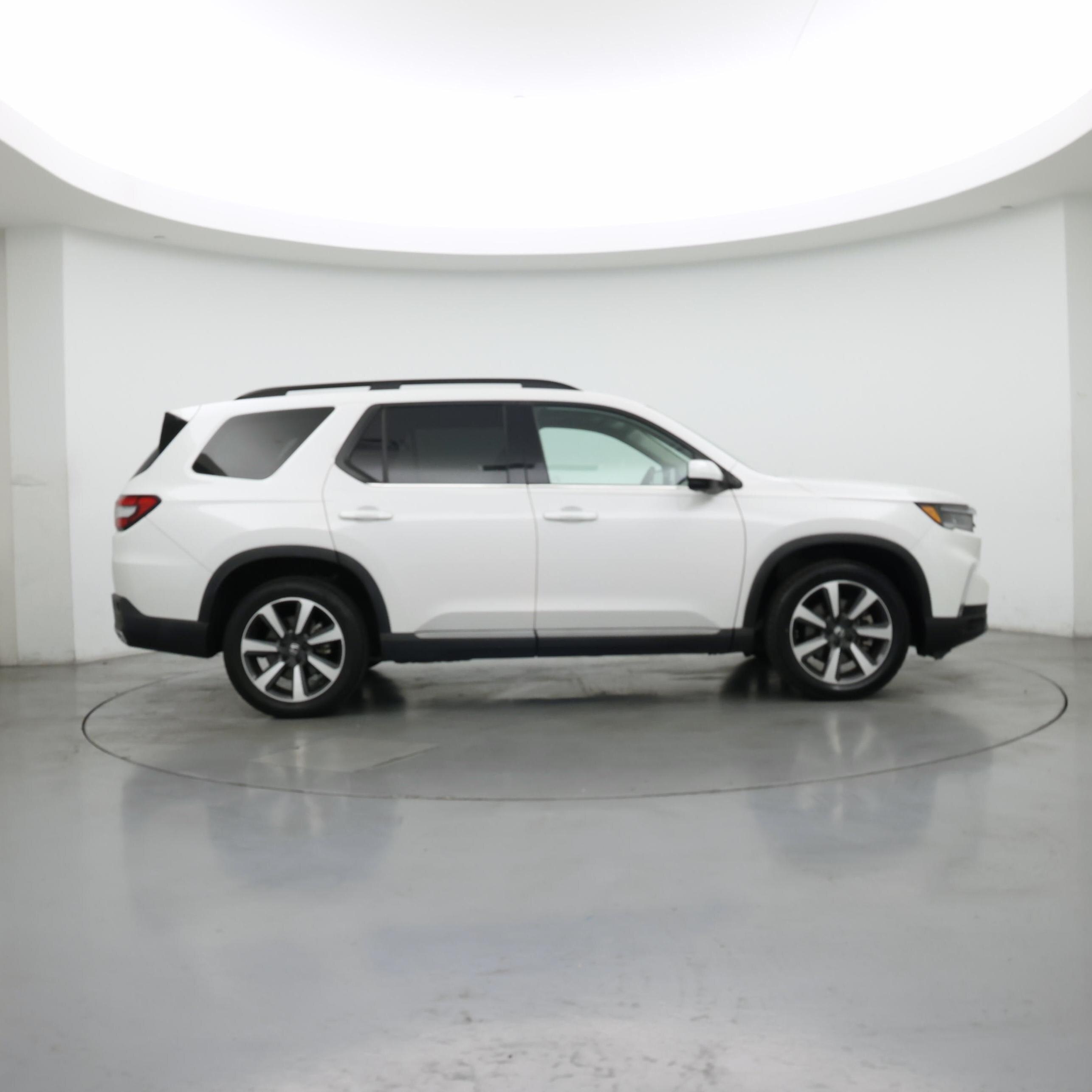 Thumbnail: 2023 Honda Pilot - 7