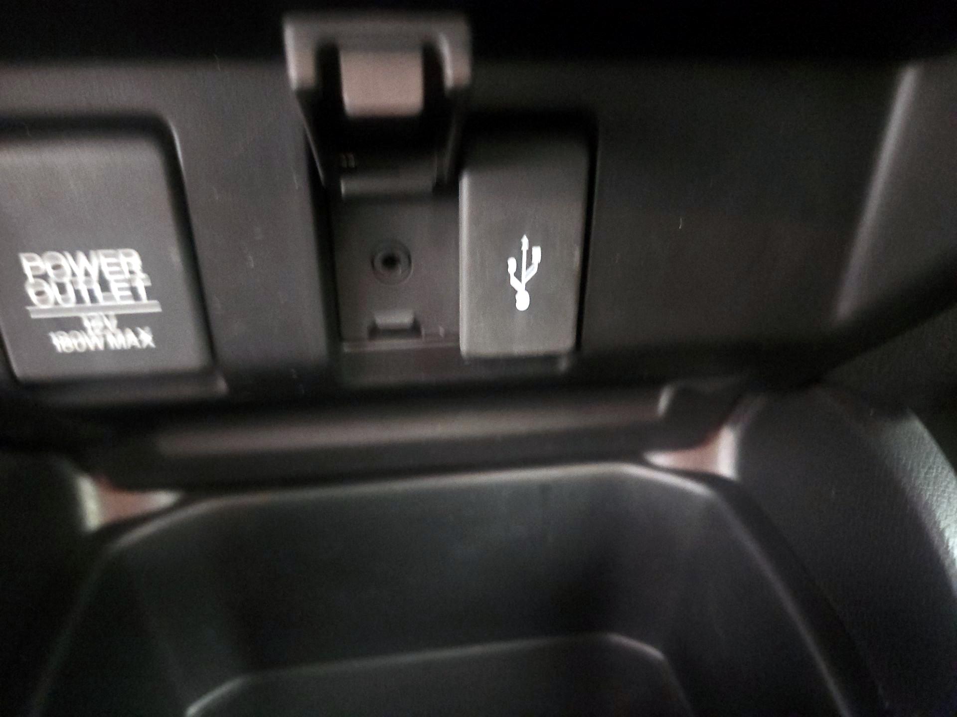 Thumbnail: 2015 Honda Fit - 18