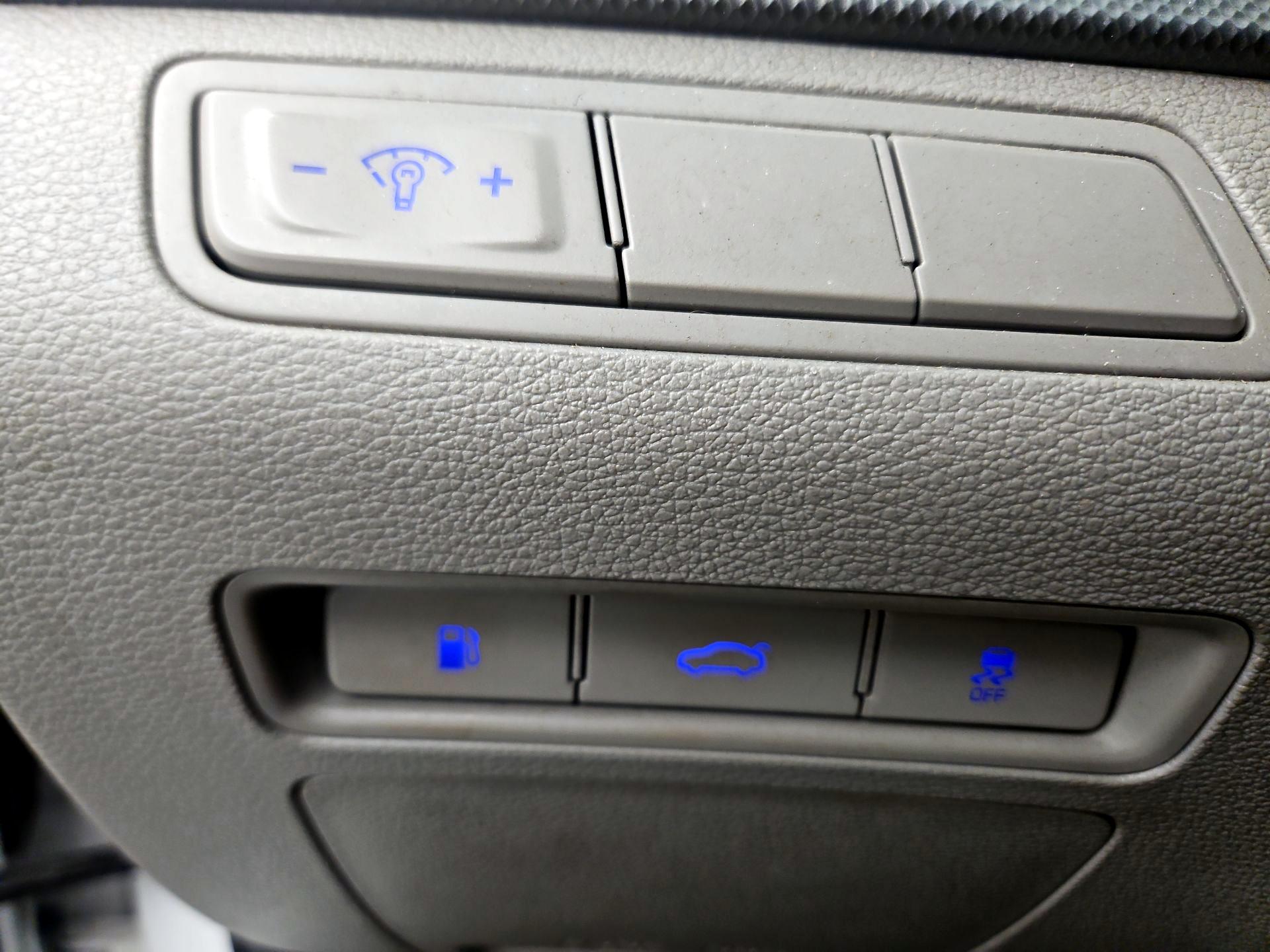 Thumbnail: 2017 Hyundai Sonata - 13