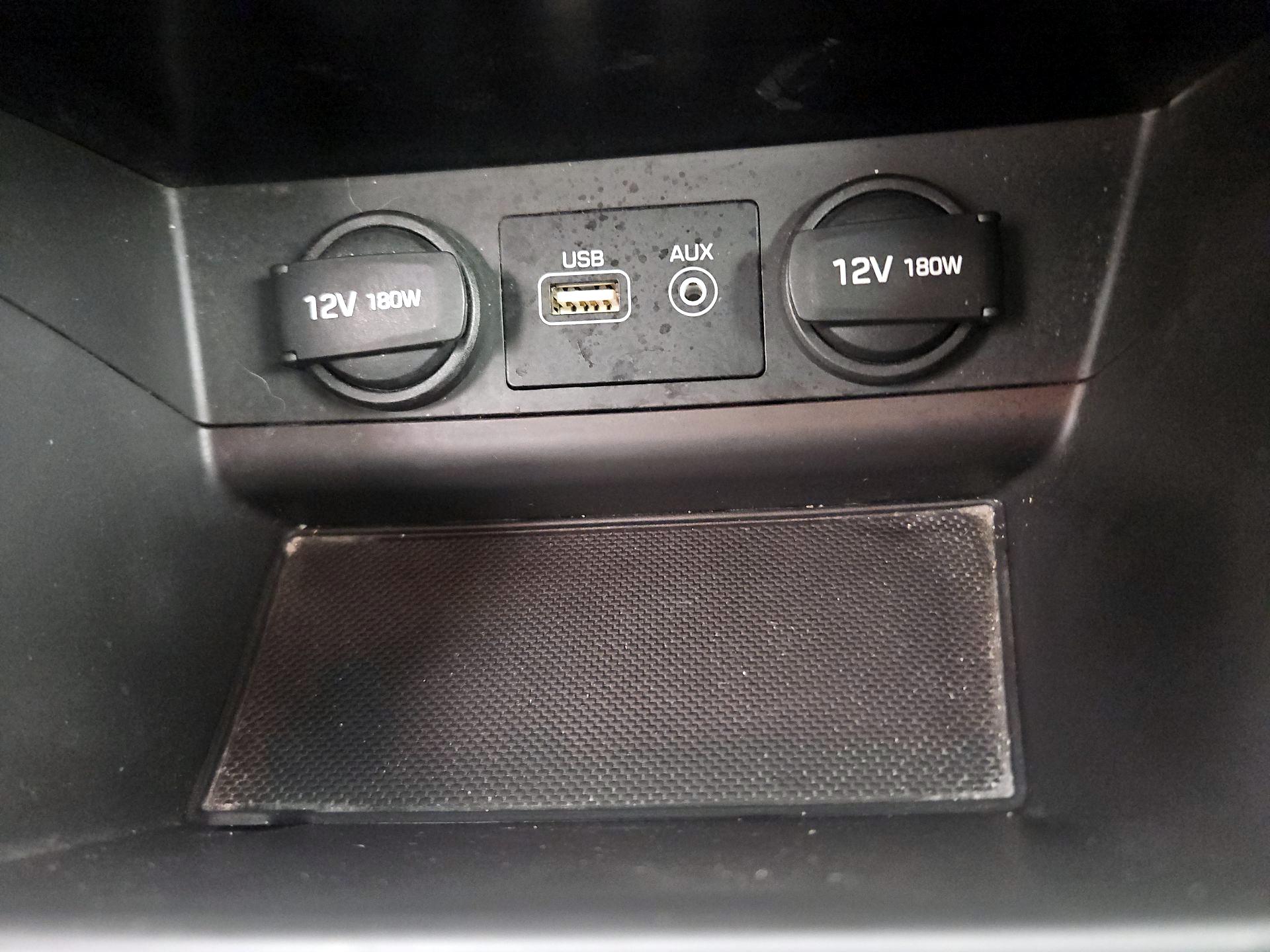 Thumbnail: 2017 Hyundai Sonata - 18