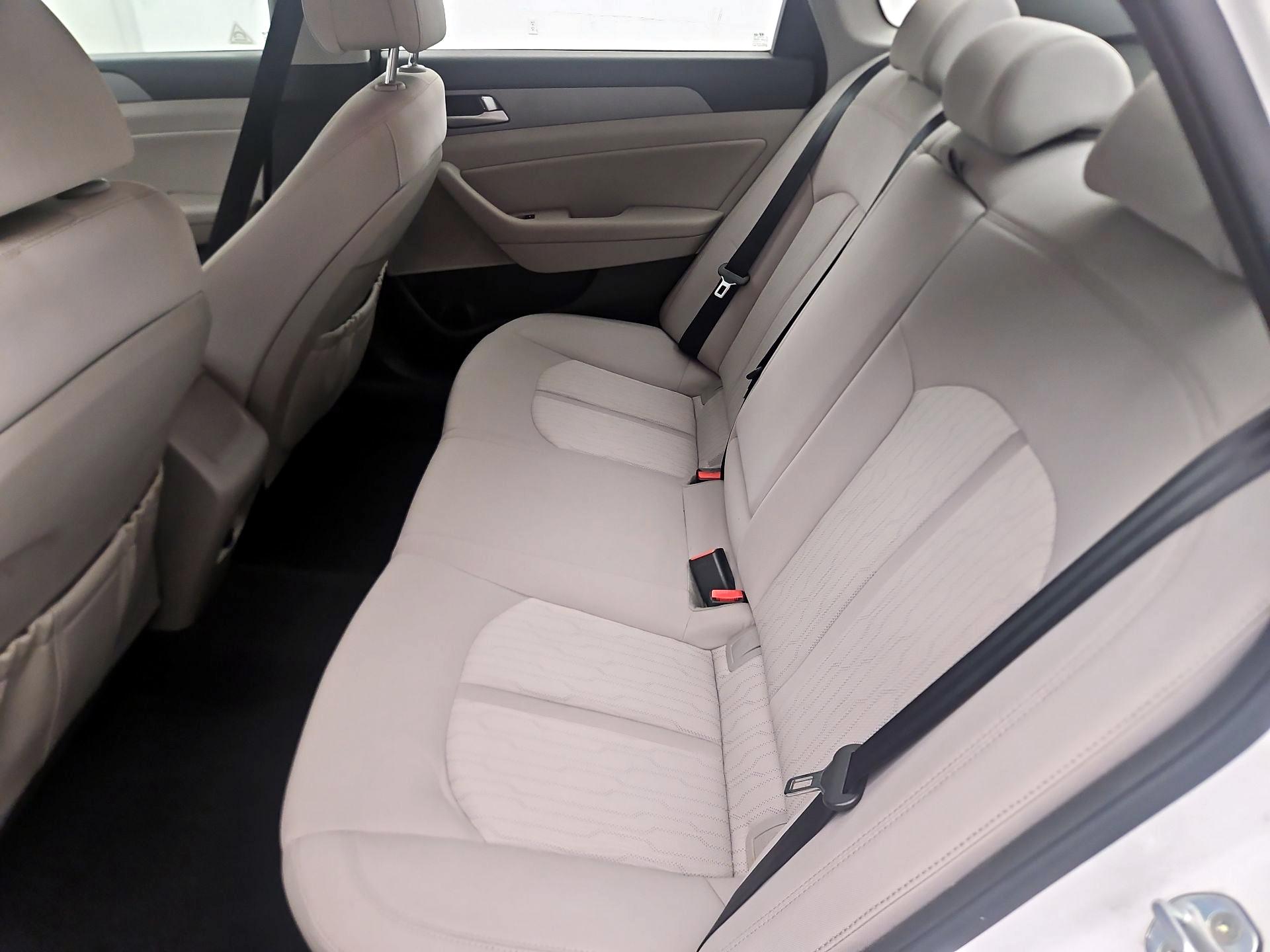 Thumbnail: 2017 Hyundai Sonata - 19