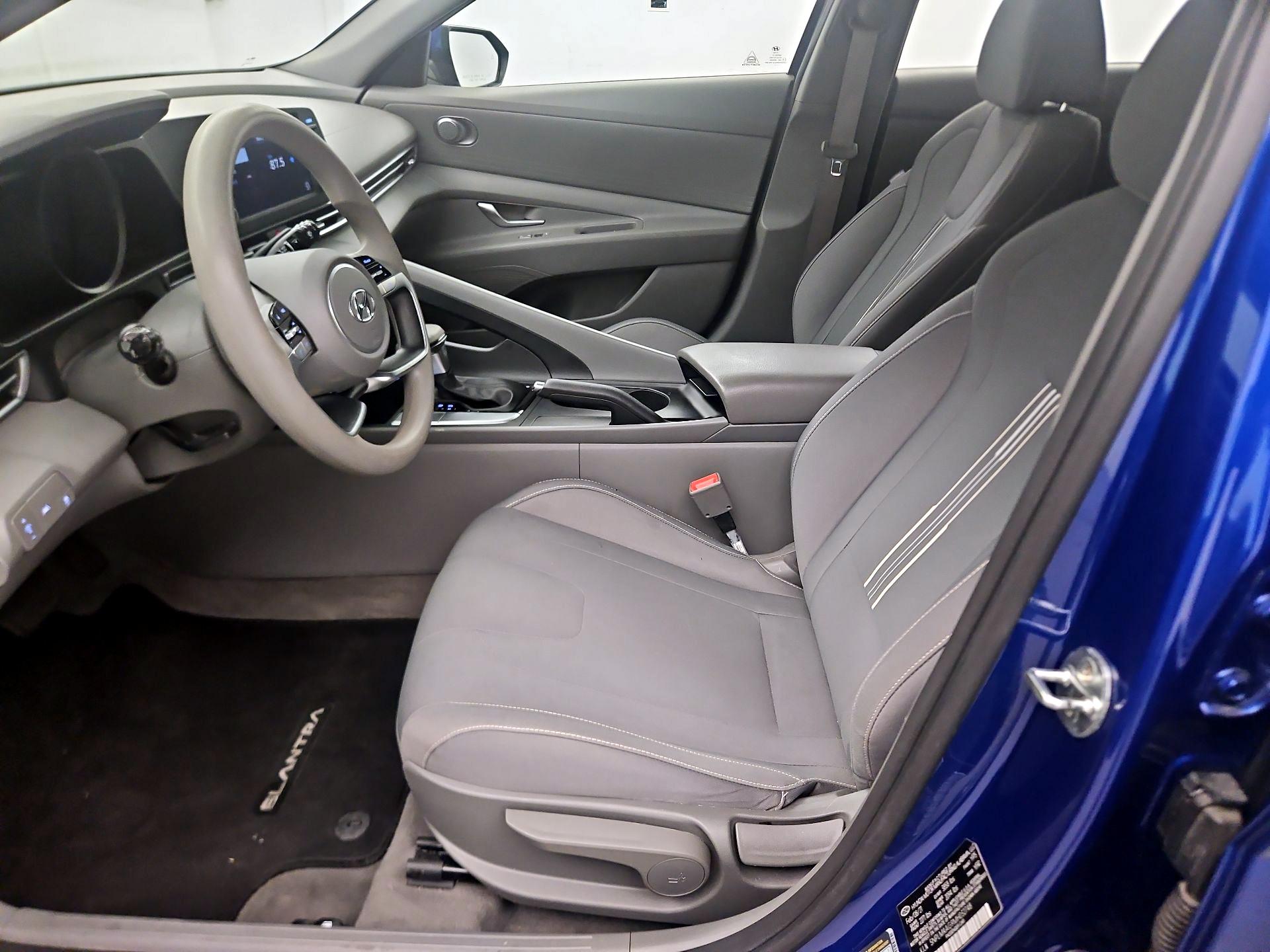 Thumbnail: 2021 Hyundai Elantra - 11