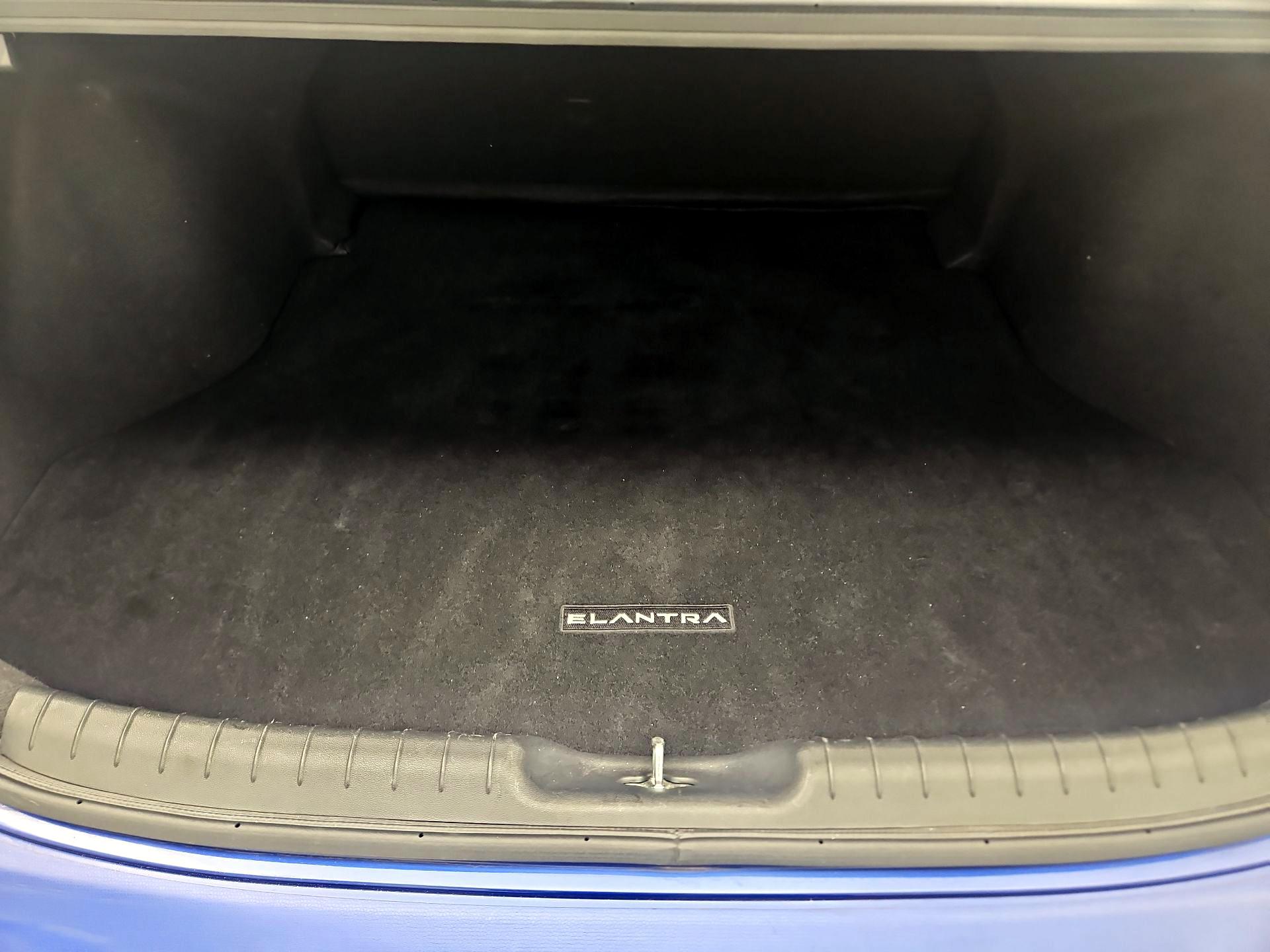 Thumbnail: 2021 Hyundai Elantra - 20