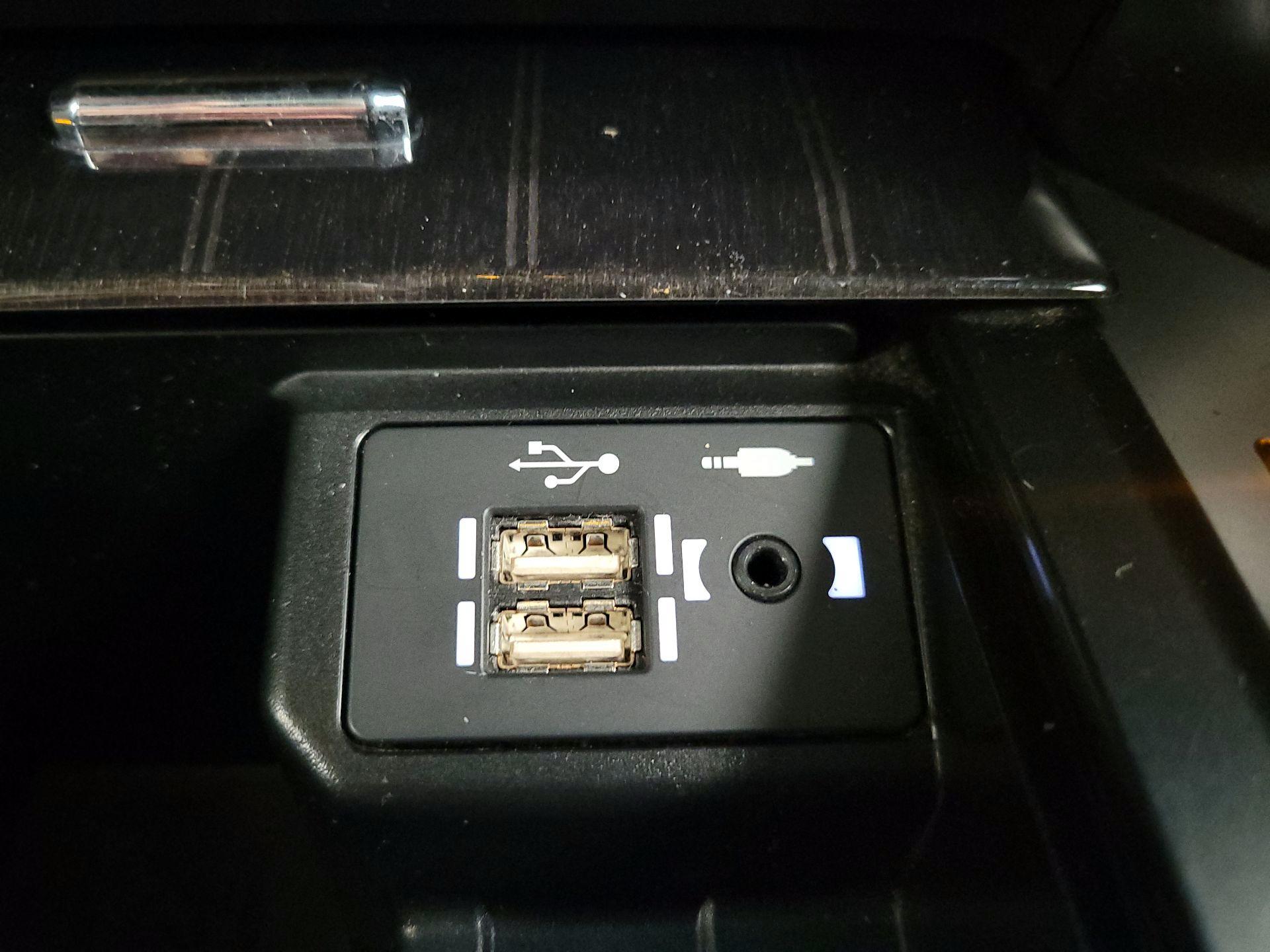 Thumbnail: 2023 Lexus GX - 19