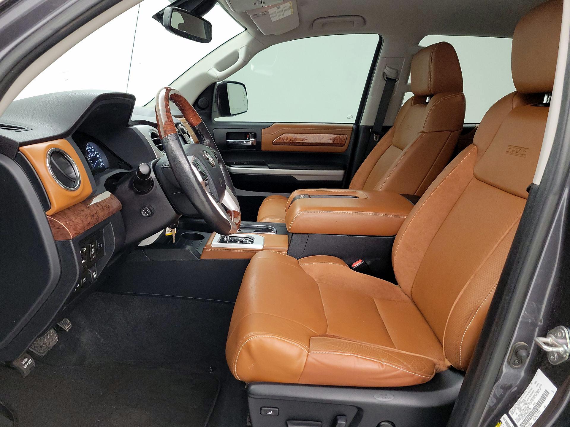 Thumbnail: 2019 Toyota Tundra - 11