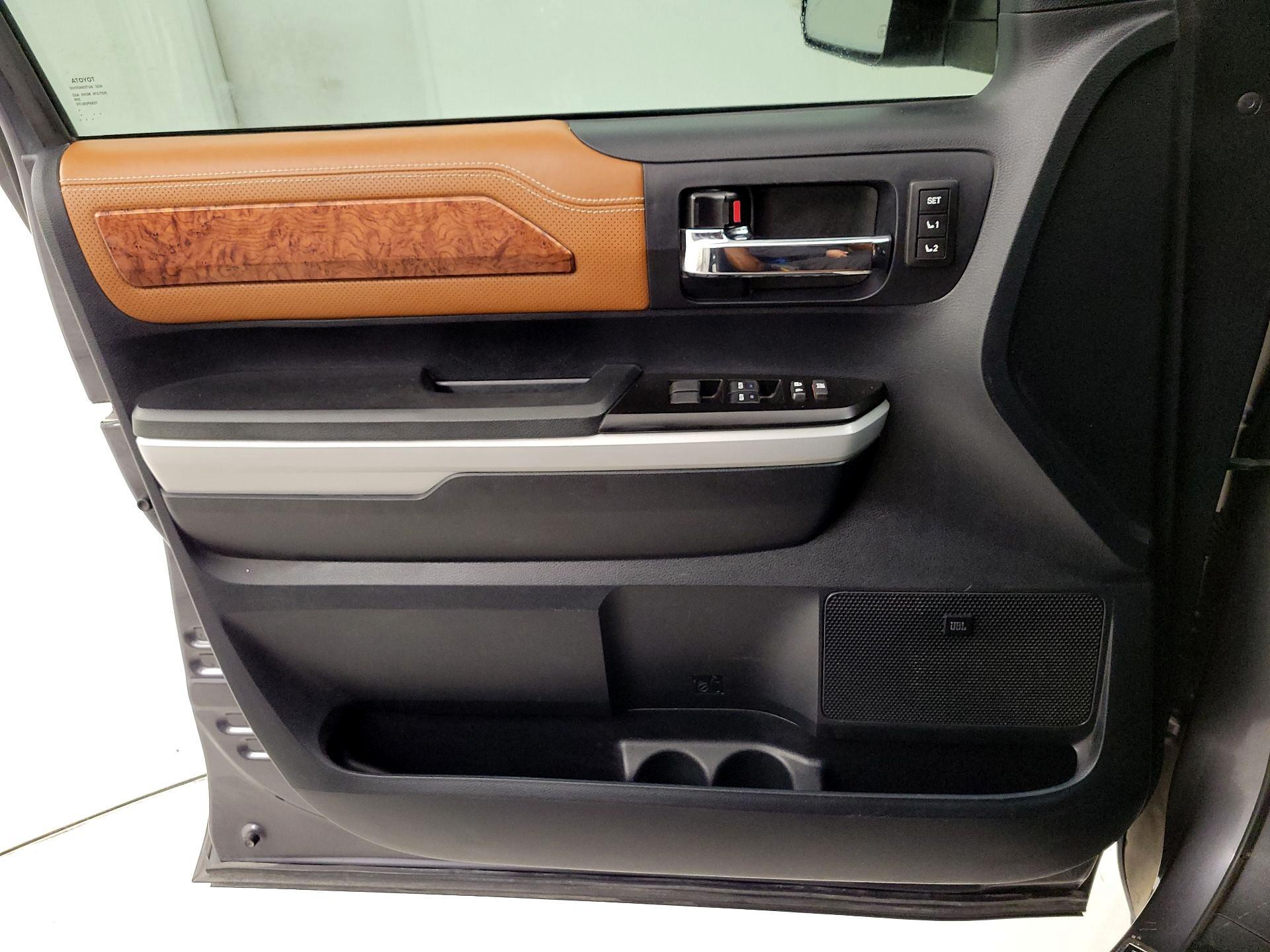 Thumbnail: 2019 Toyota Tundra - 12