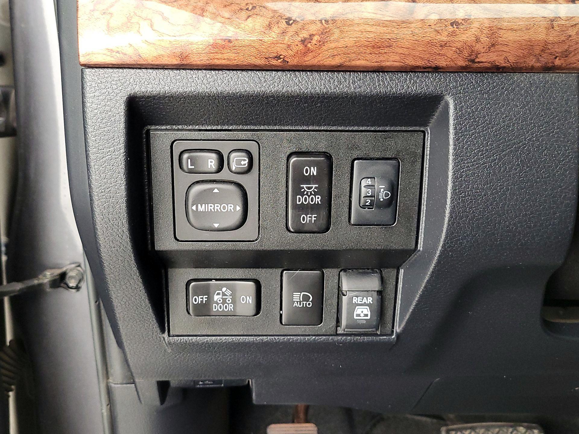 Thumbnail: 2019 Toyota Tundra - 13