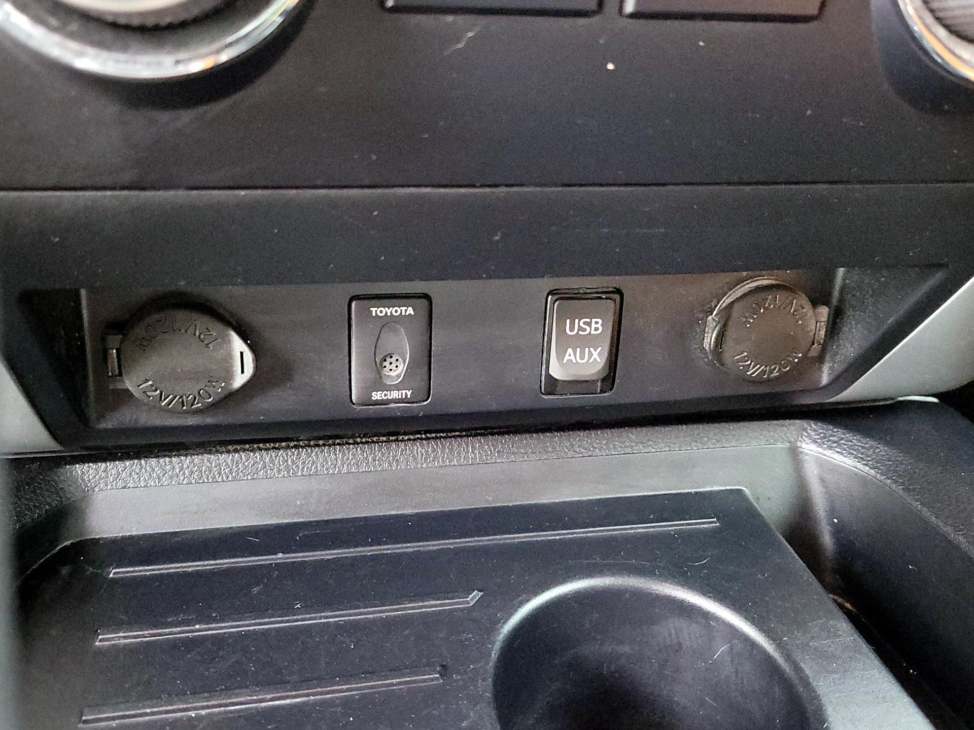 Thumbnail: 2019 Toyota Tundra - 18