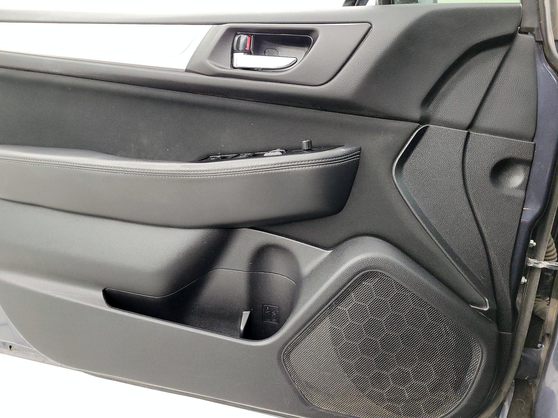 Thumbnail: 2016 Subaru Legacy - 12