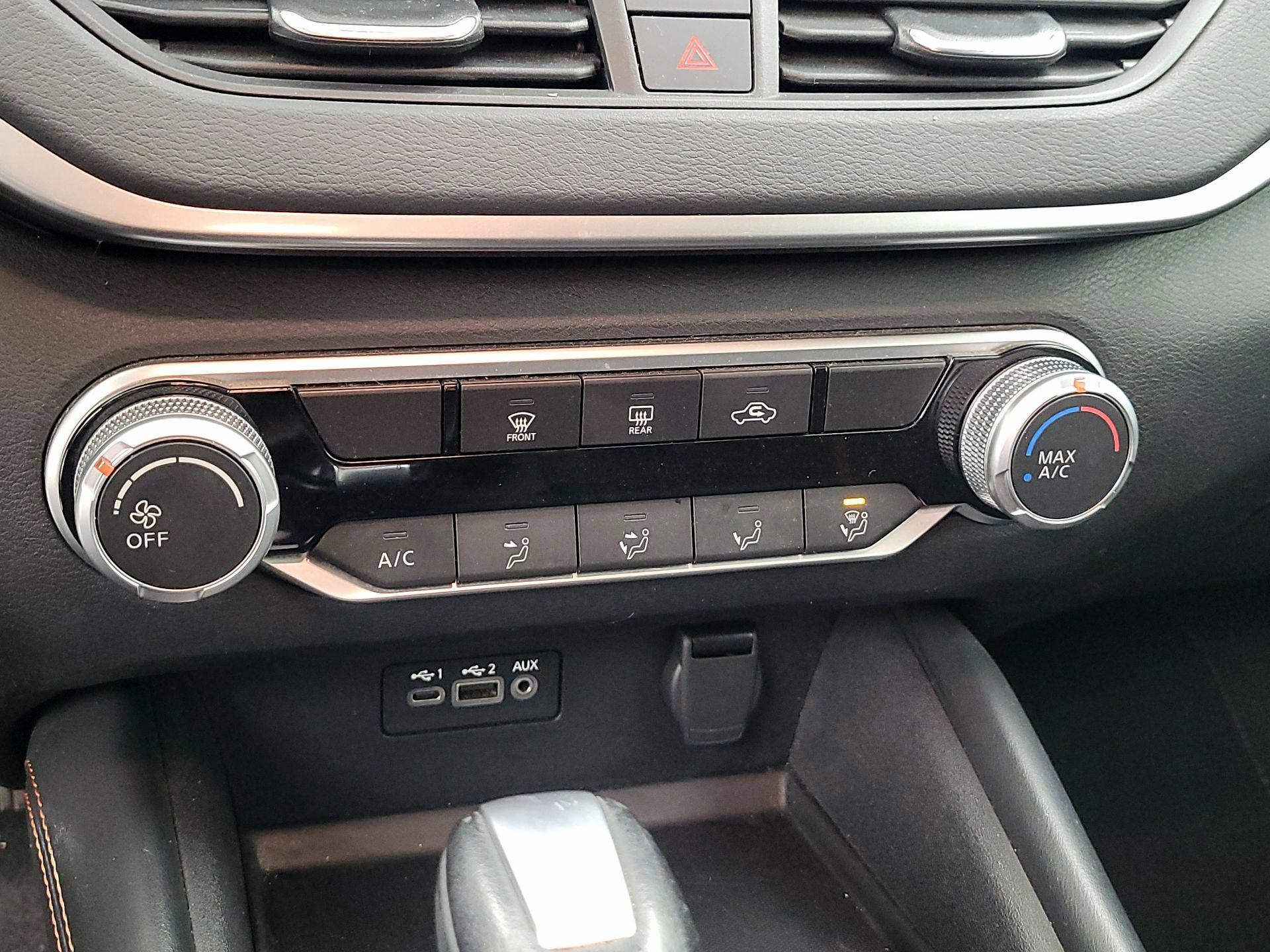 Thumbnail: 2021 Nissan Altima - 16