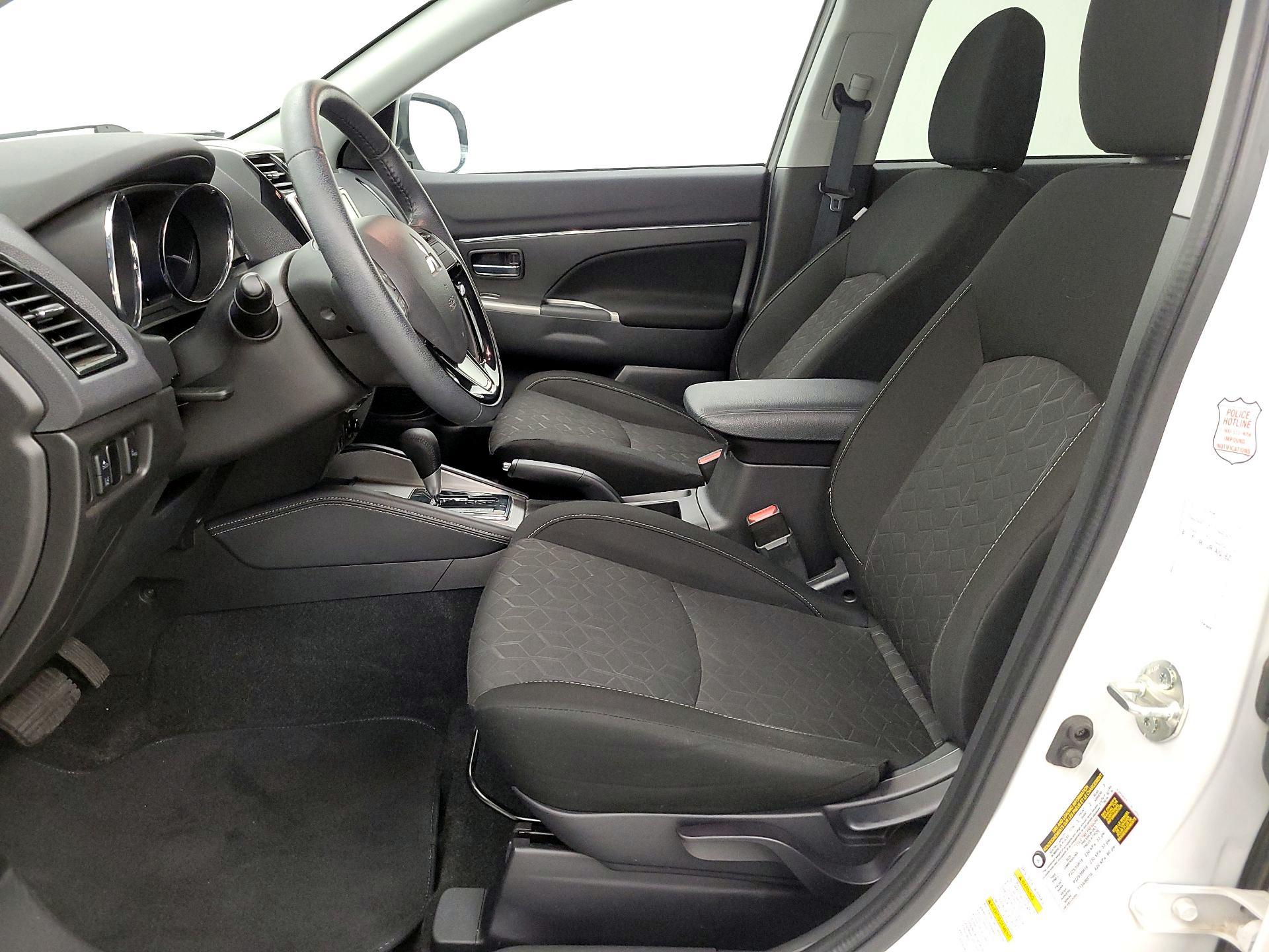 Thumbnail: 2020 Mitsubishi Outlander Sport - 11