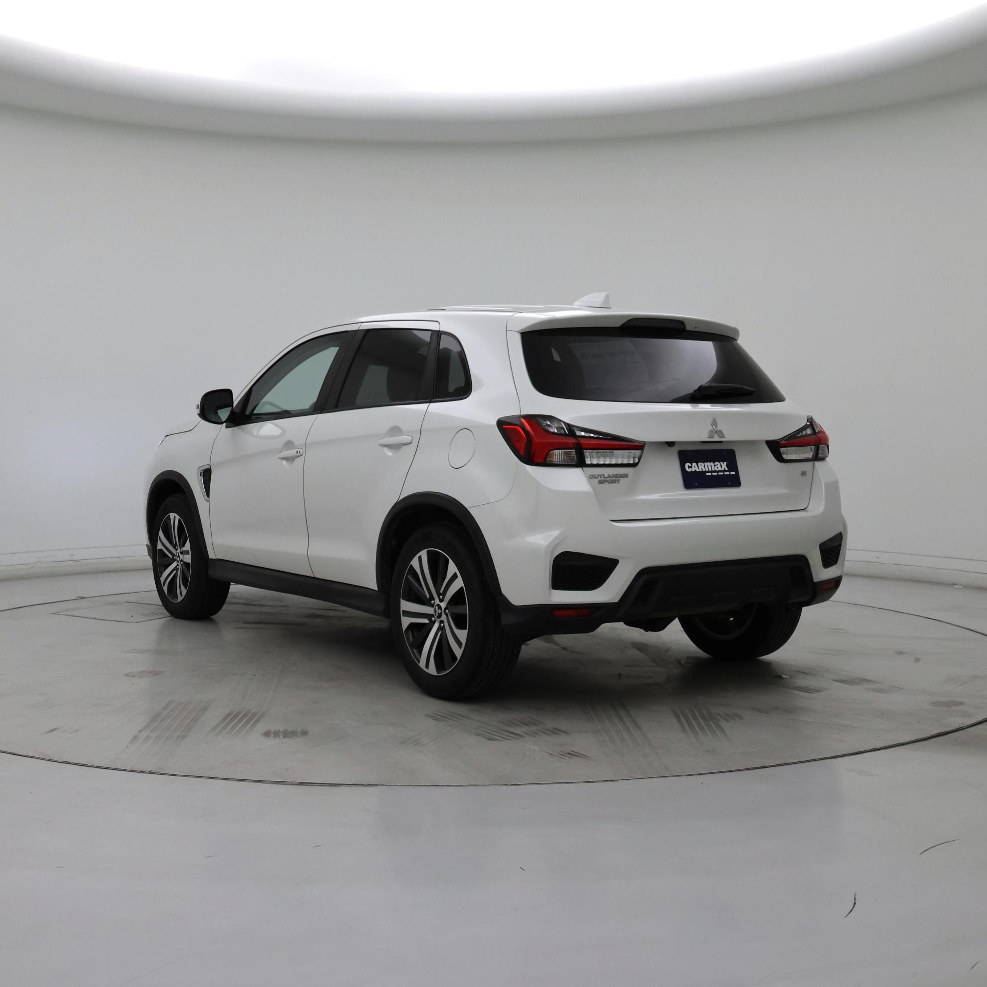 Thumbnail: 2020 Mitsubishi Outlander Sport - 2