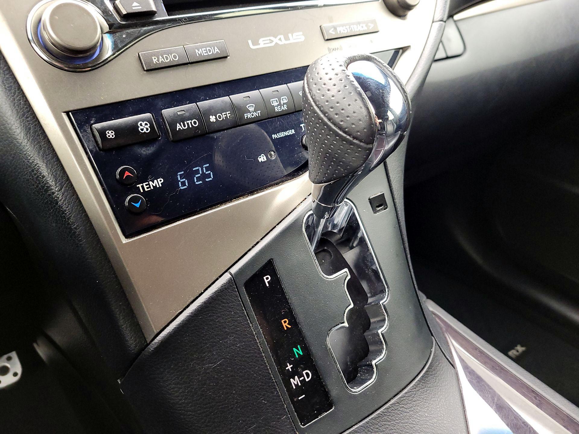 Thumbnail: 2015 Lexus RX - 17