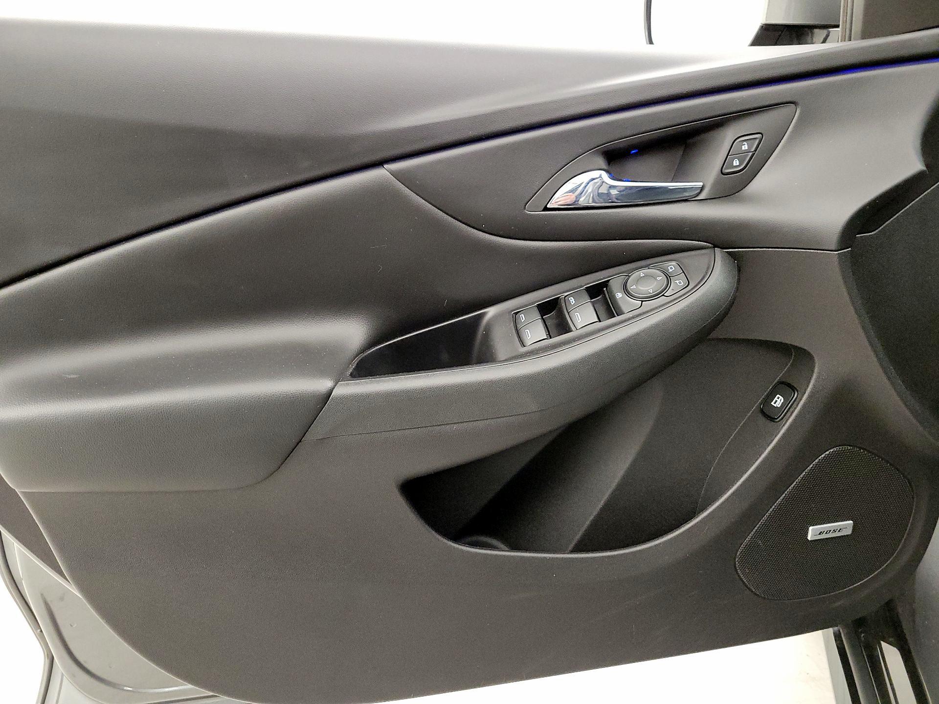 Thumbnail: 2016 Chevrolet Volt - 12