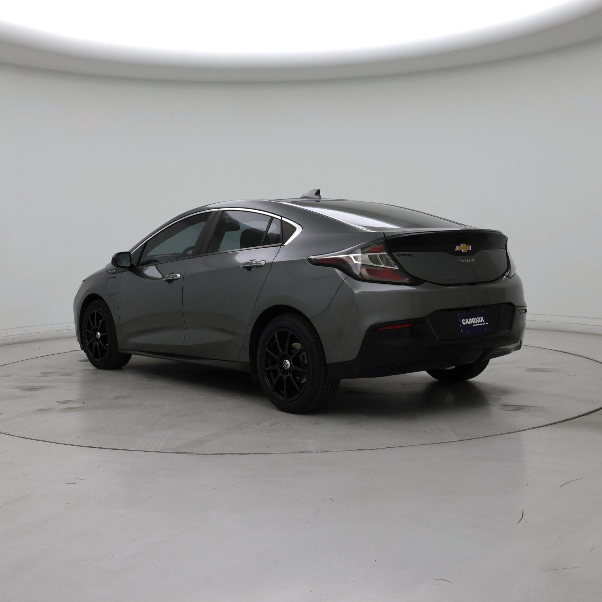 Thumbnail: 2016 Chevrolet Volt - 2