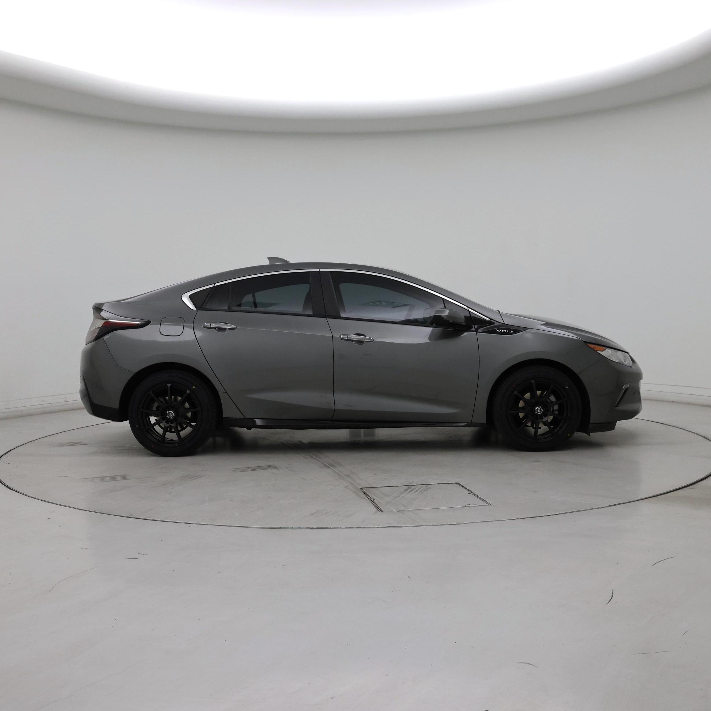 Thumbnail: 2016 Chevrolet Volt - 7