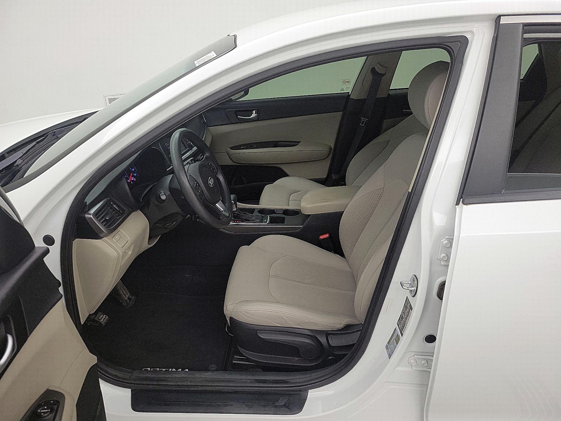 Thumbnail: 2016 Kia Optima - 11