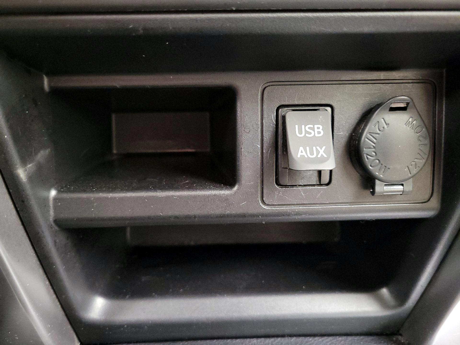 Thumbnail: 2018 Toyota 4Runner - 19